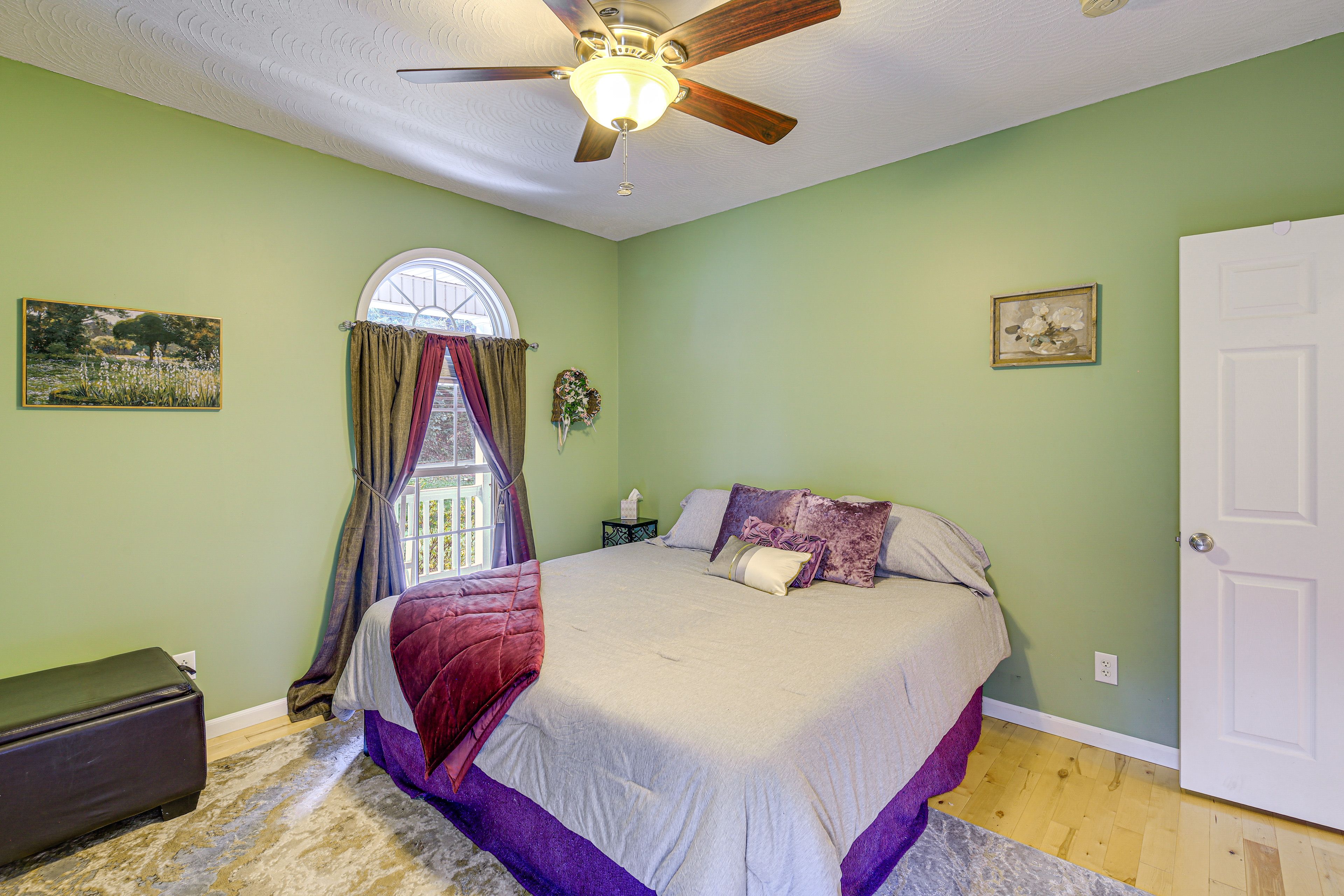 Bedroom 2 | King Bed