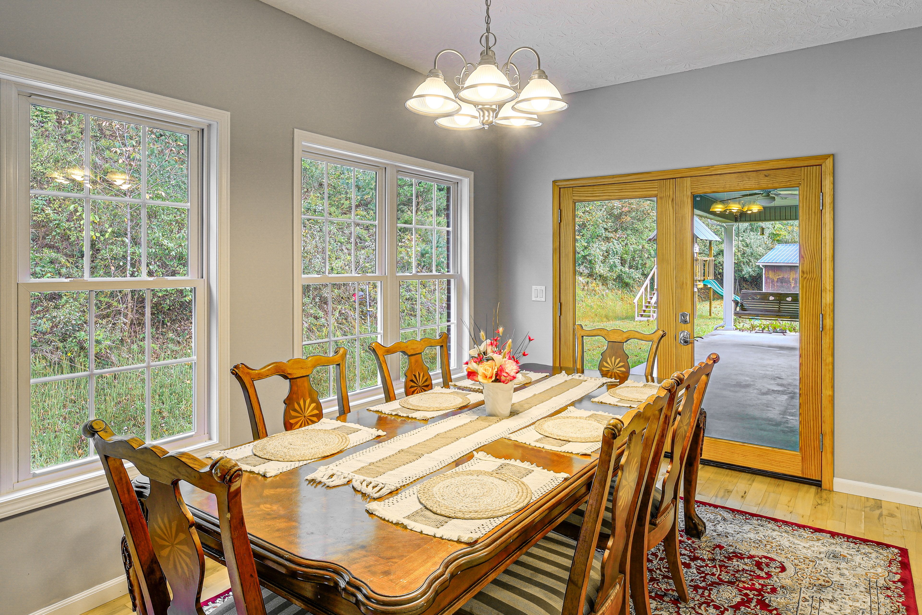 Dining Area | Free WiFi | Single-Story Property