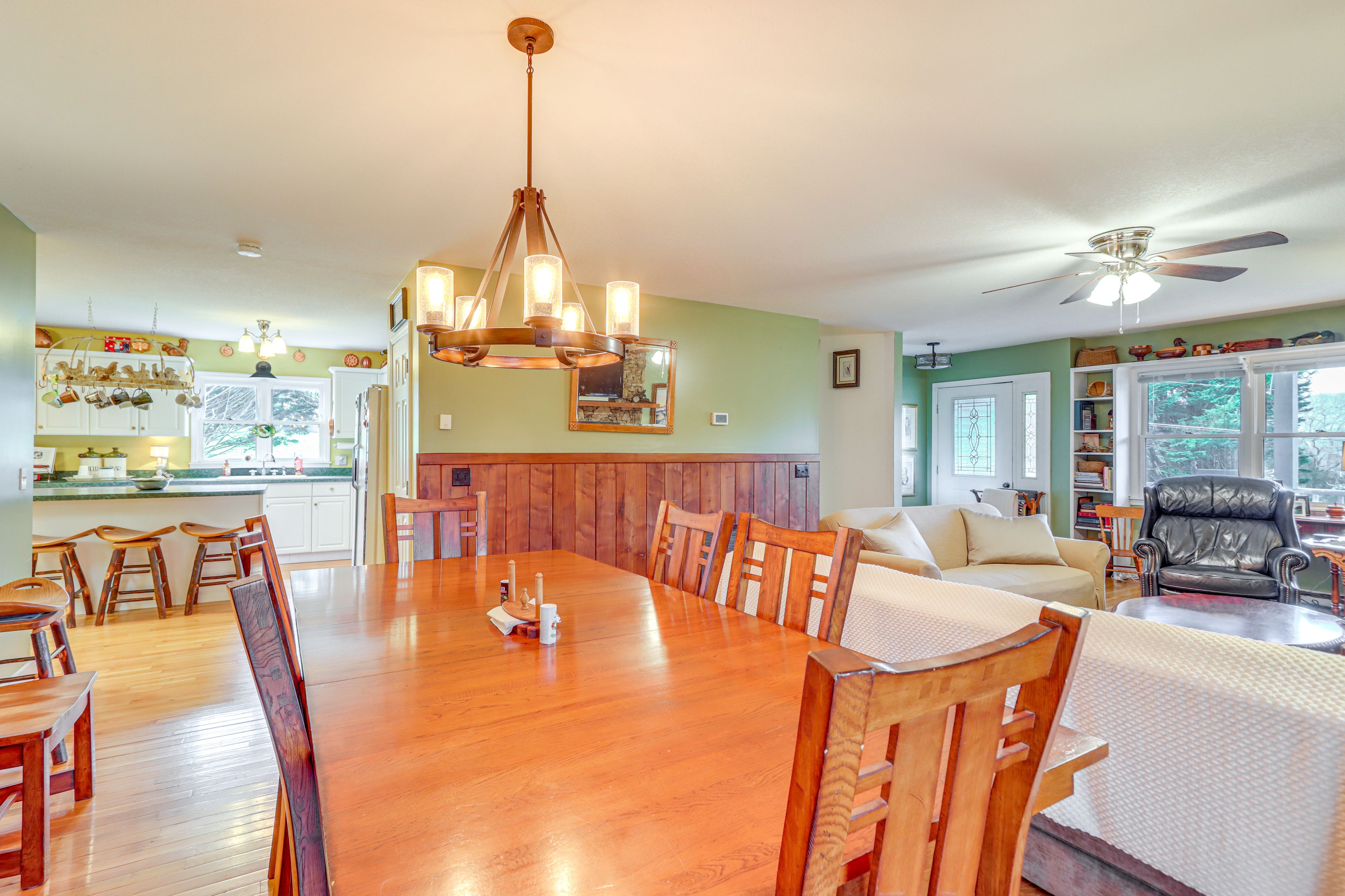 Dining Room | 1st Floor | Dining Table