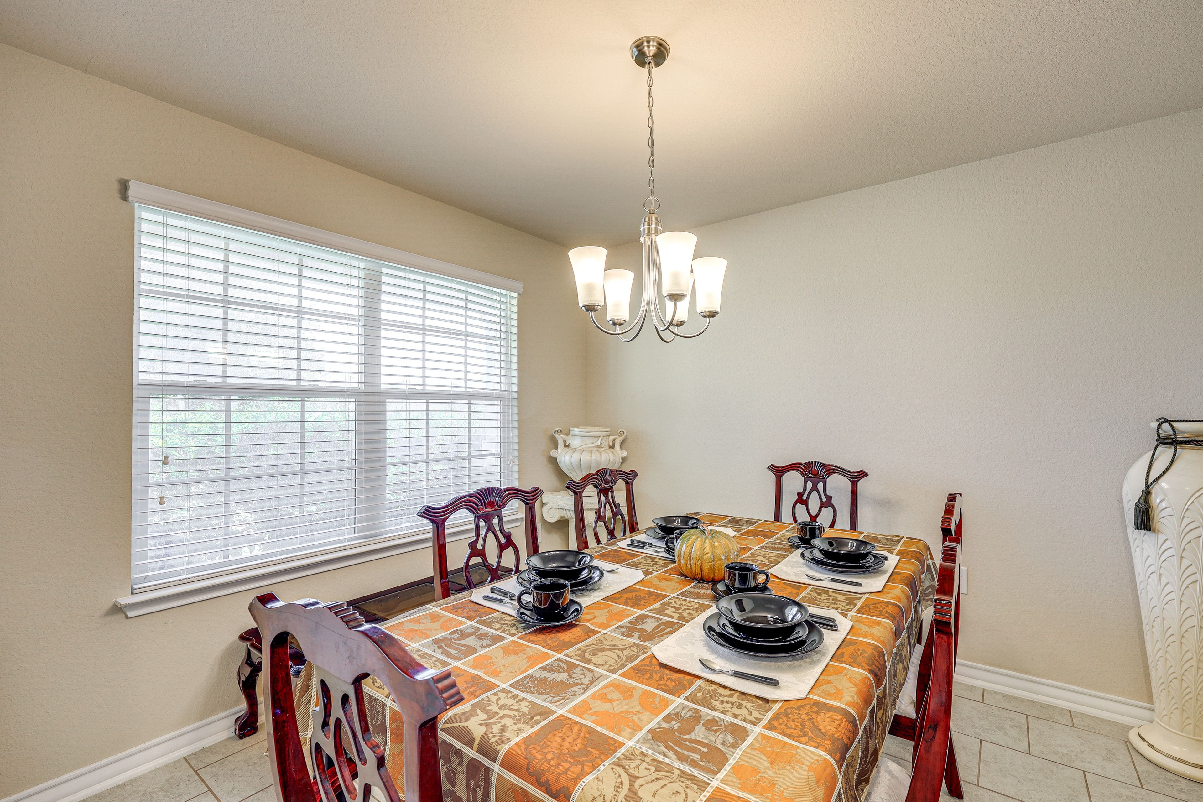 Dining Room | 1st Floor