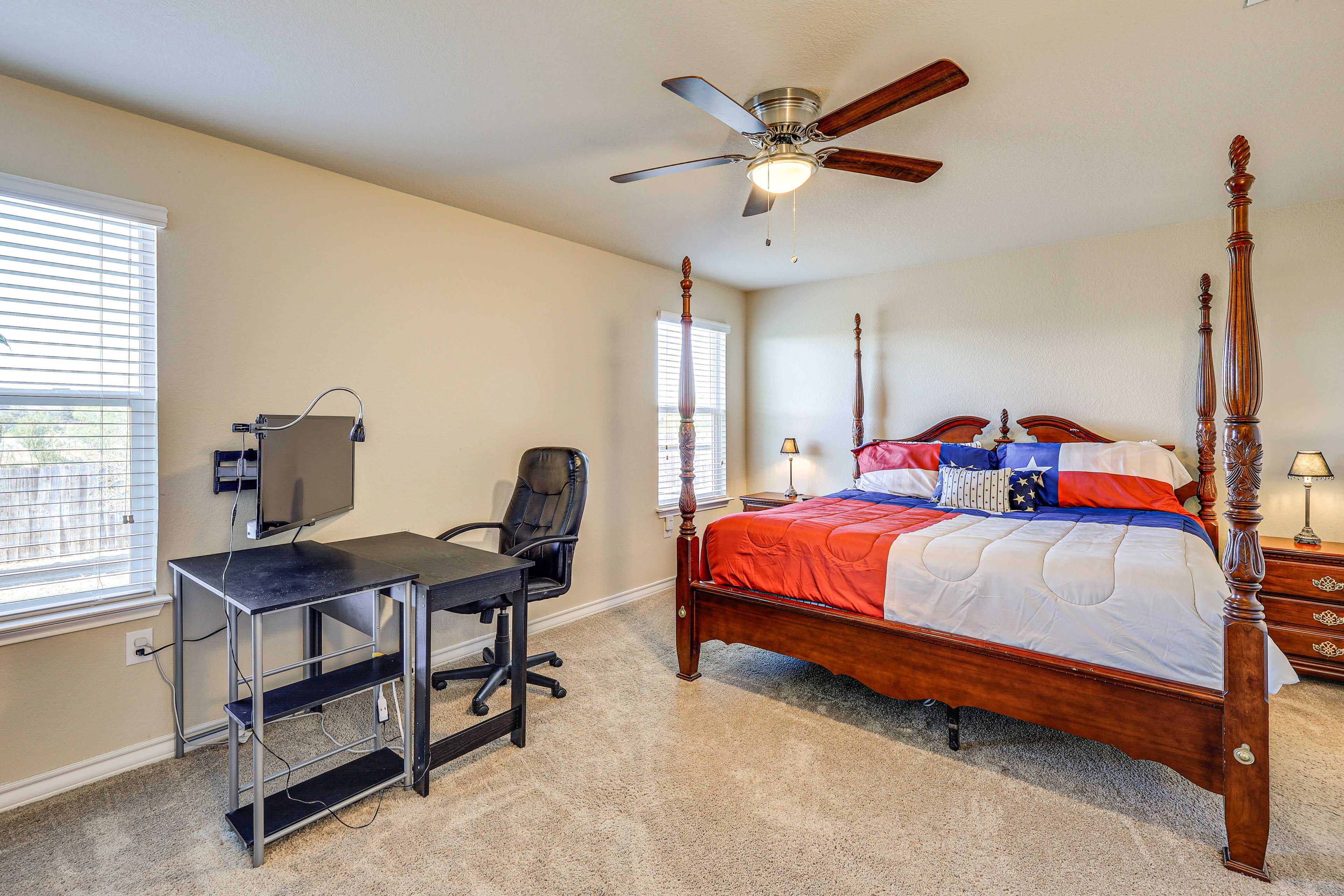 Bedroom 1 | 1st Floor | King Bed | Desk Workspace | Linens Provided | Smart TV