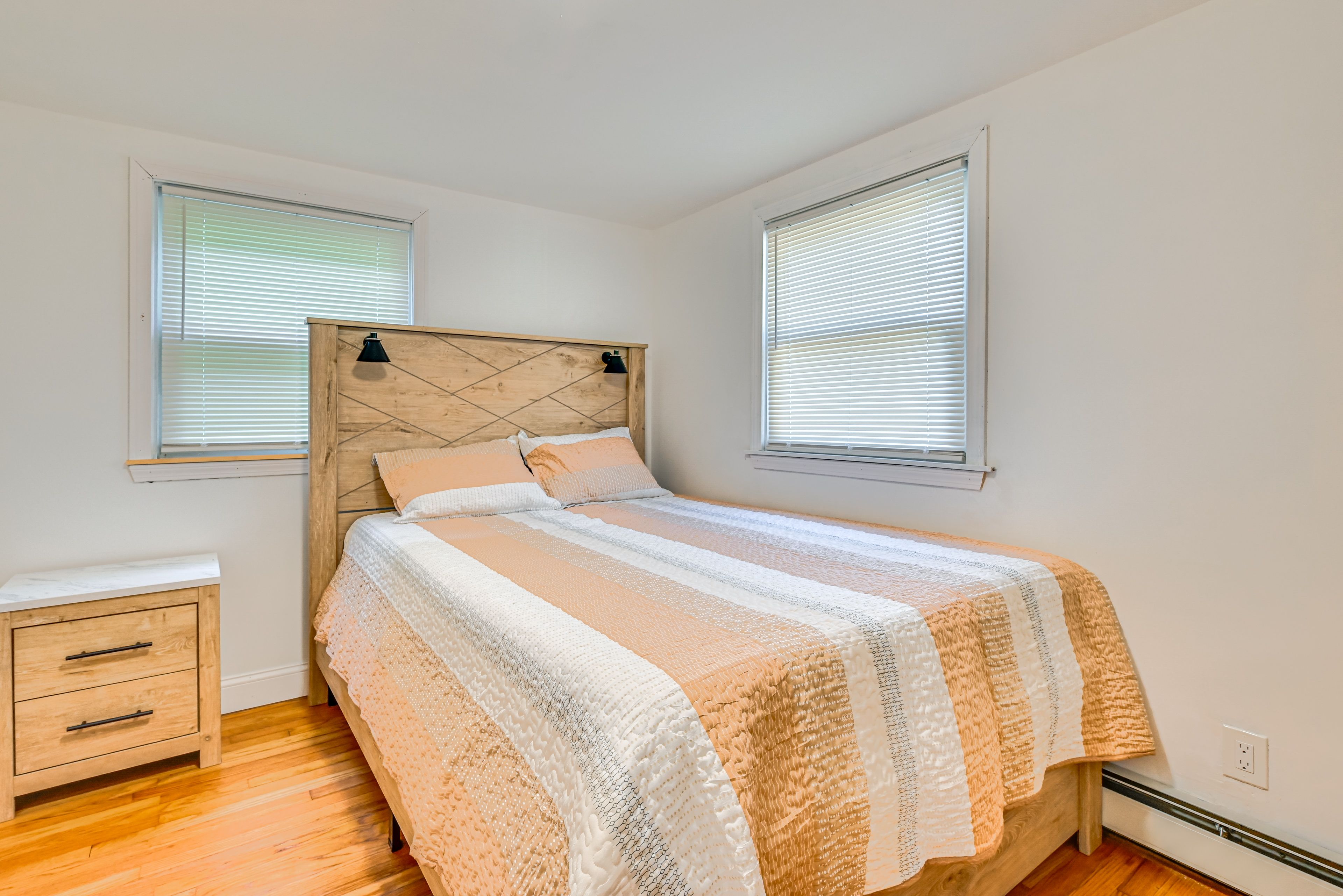 Bedroom 2 | 1st Floor | Full Bed