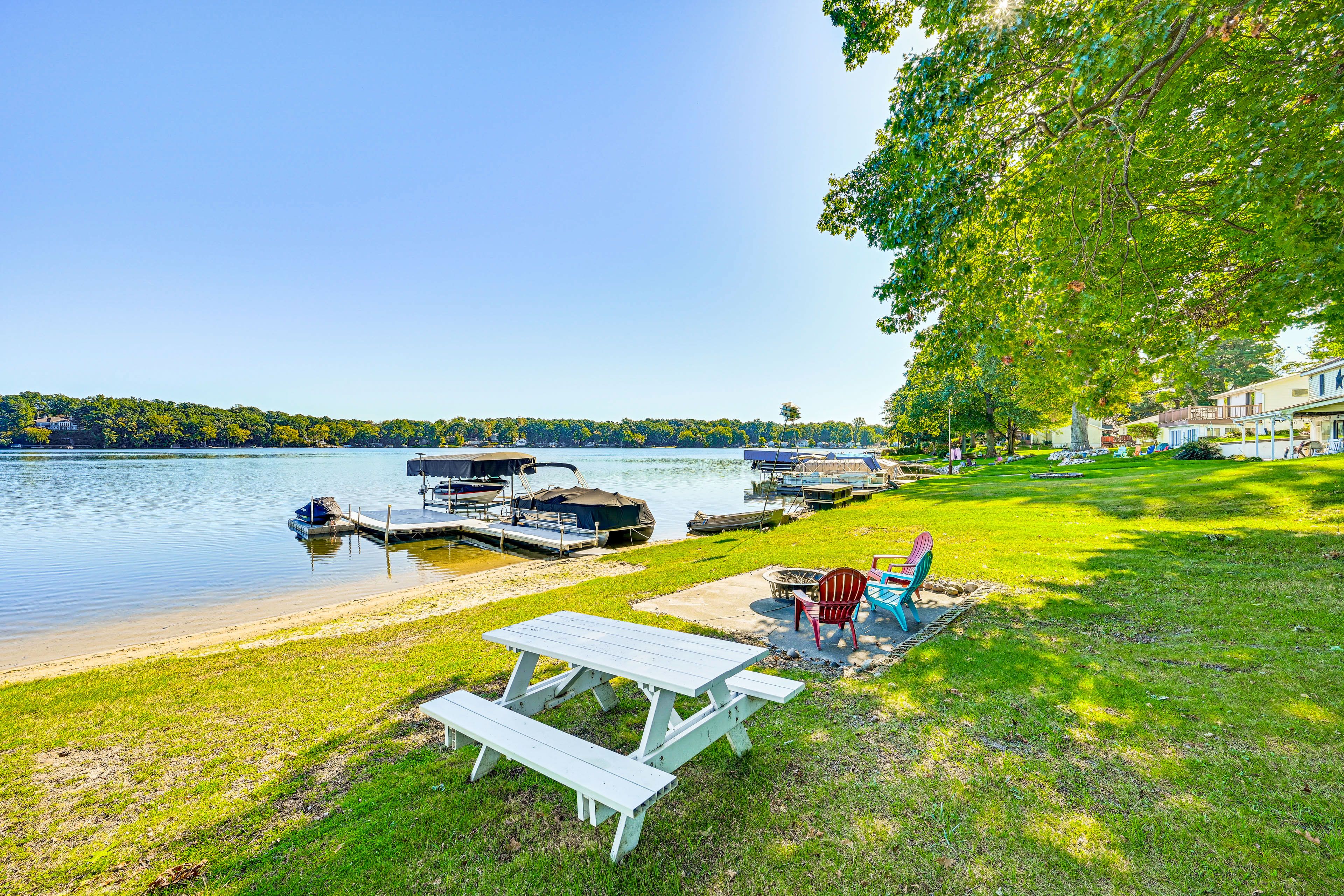 Three Rivers Vacation Rental | 4BR | 3BA | 1,280 Sq Ft | Stairs Required