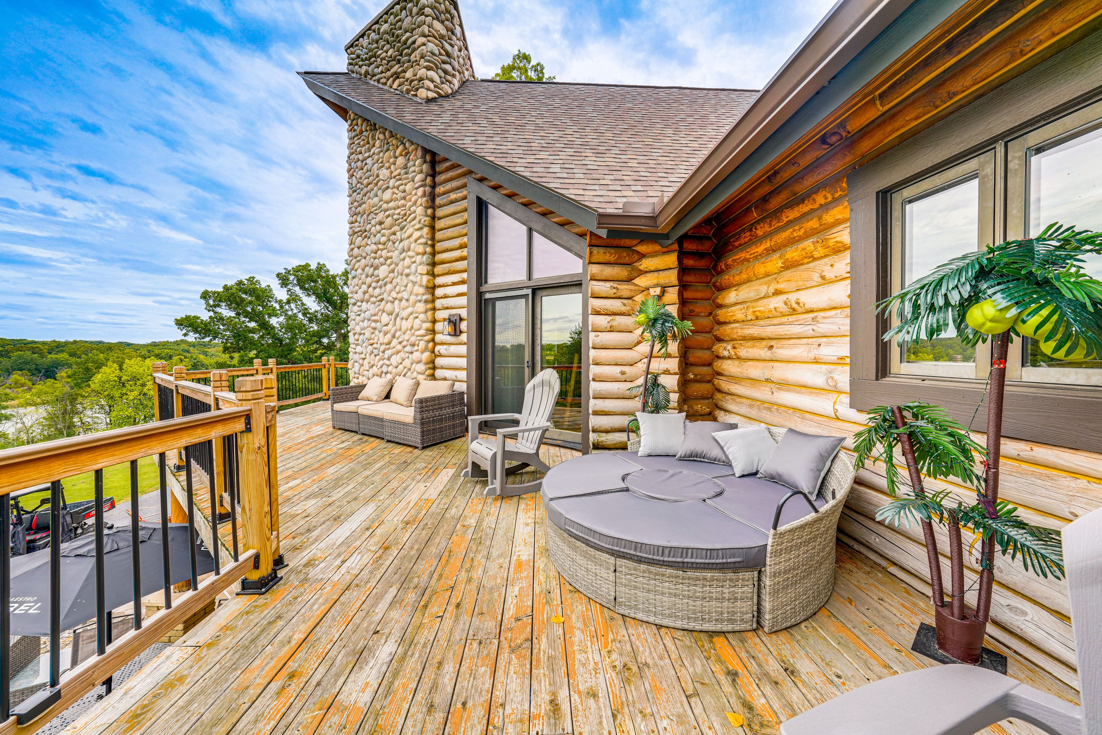 Ottawa Vacation Rental | 3BR | 4BA | 3,300 Sq Ft | 2 Steps to Enter