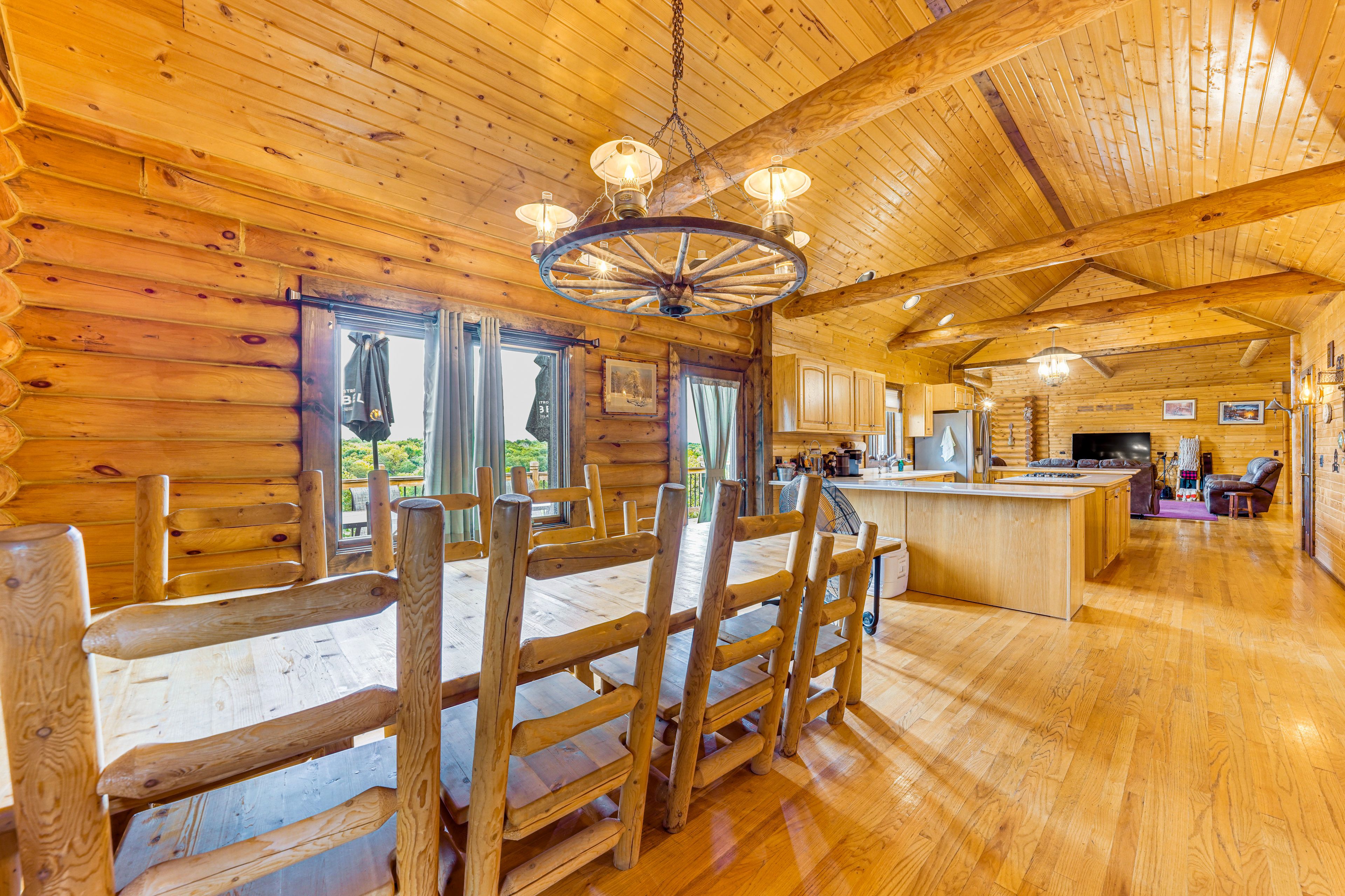 Dining Area | Dishware & Flatware | Main Level