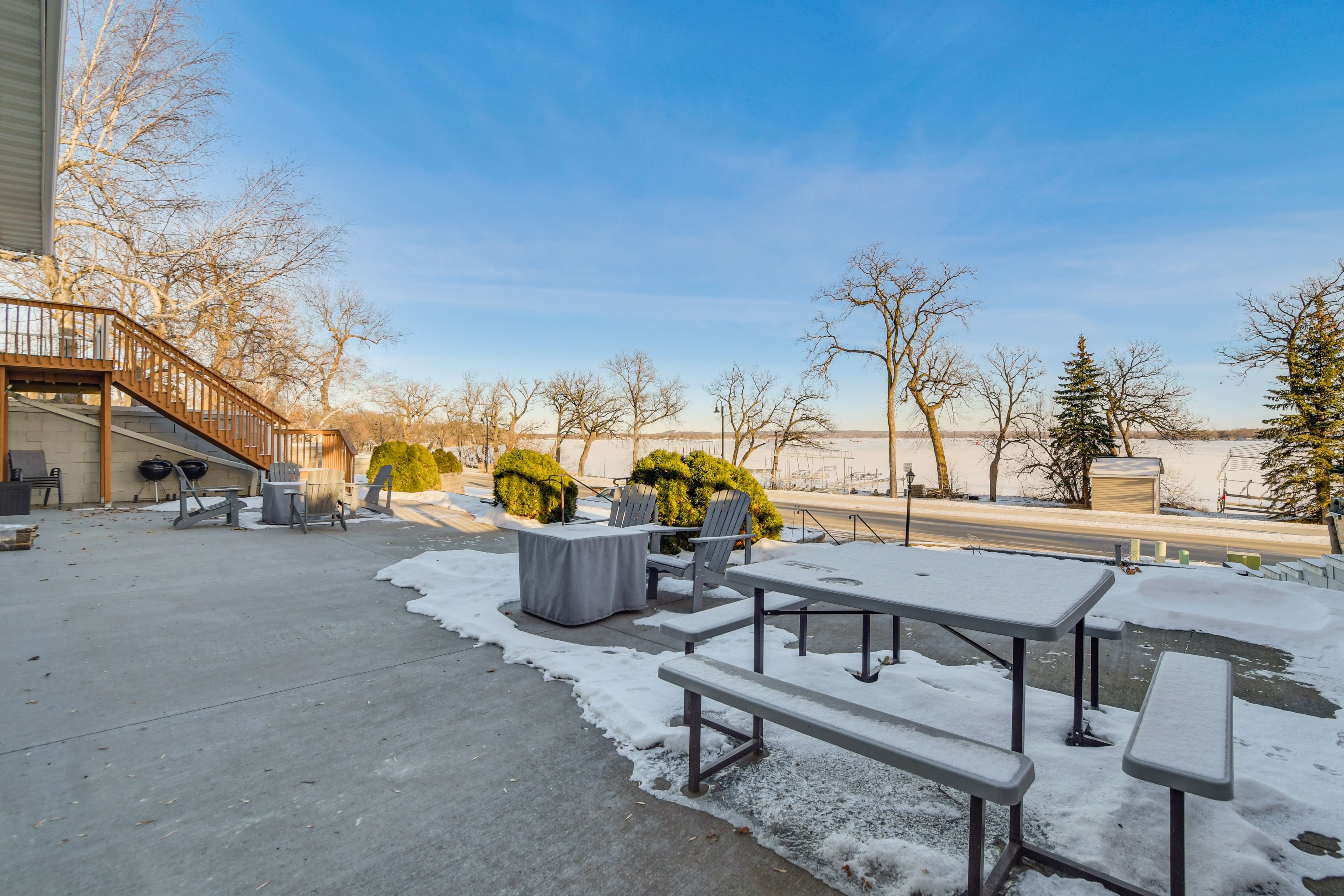 Shared Patio & Lakefront | Boat Dock w/ Private Slip | Dining Area