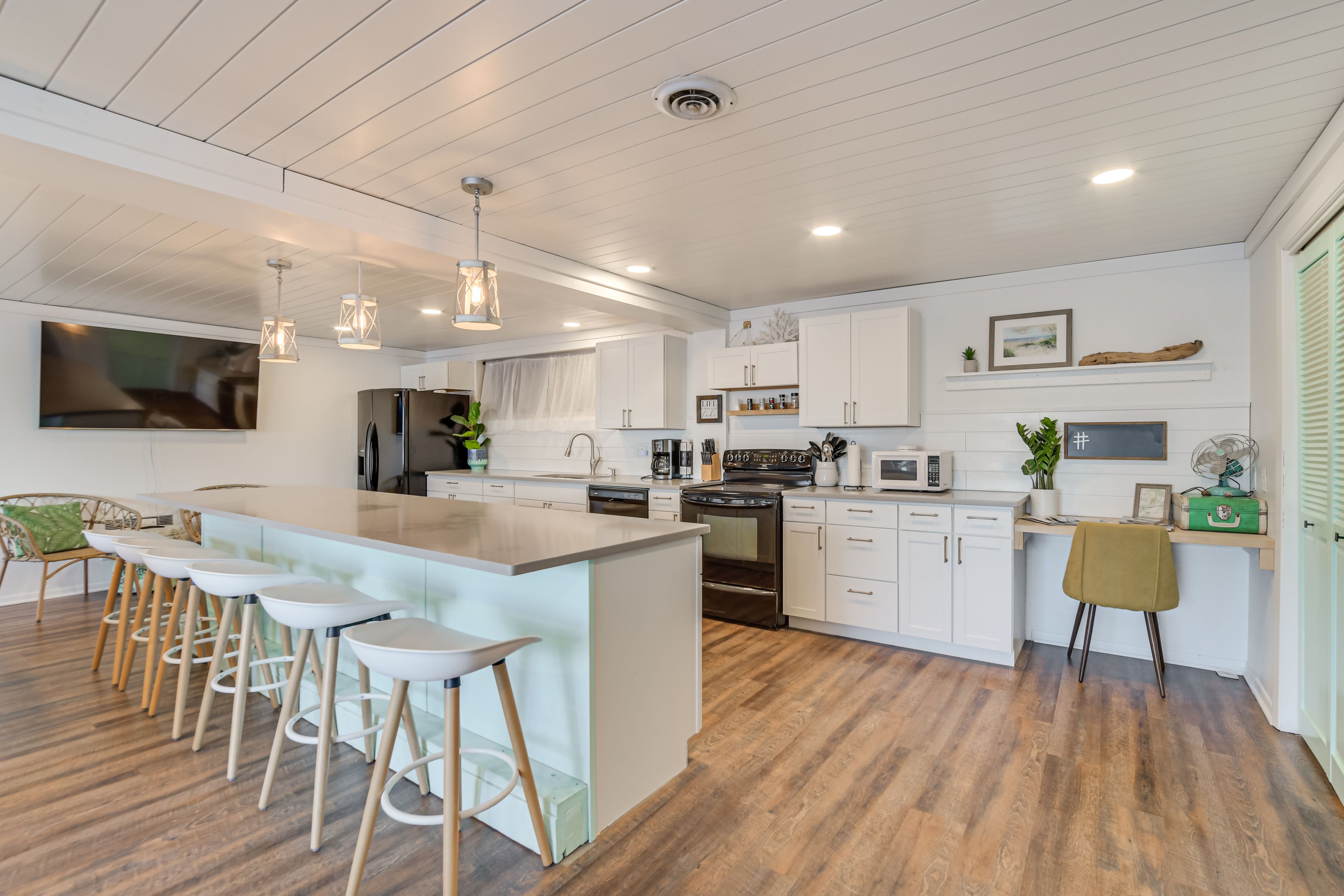 Kitchen | Drip Coffee Maker | Dishwasher | Cooking Basics | Desk Workspace
