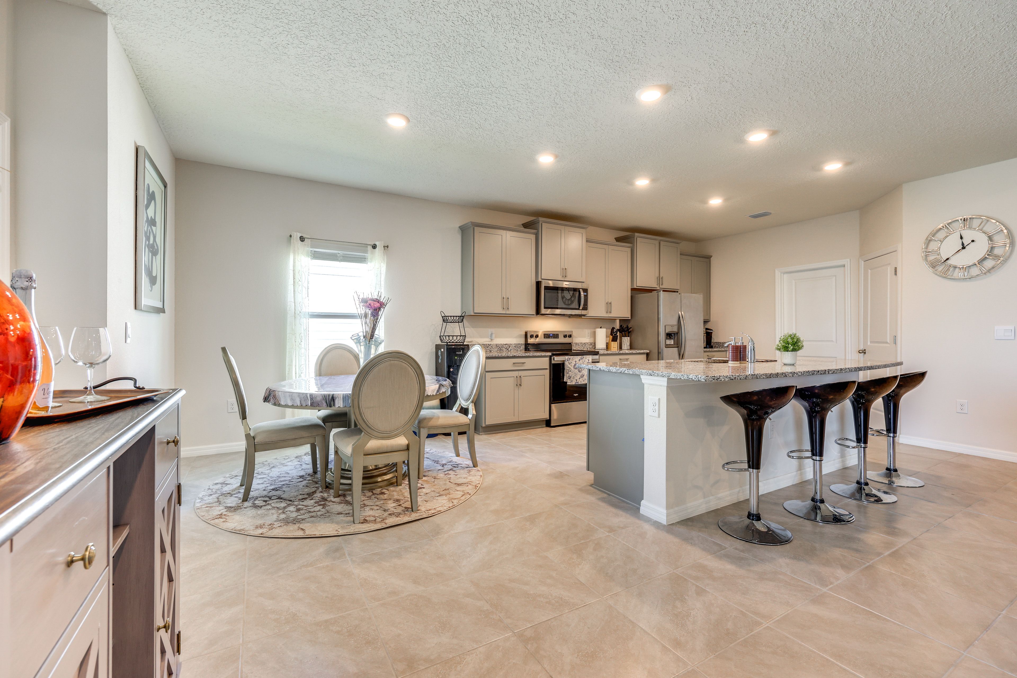 Kitchen | Dishwasher