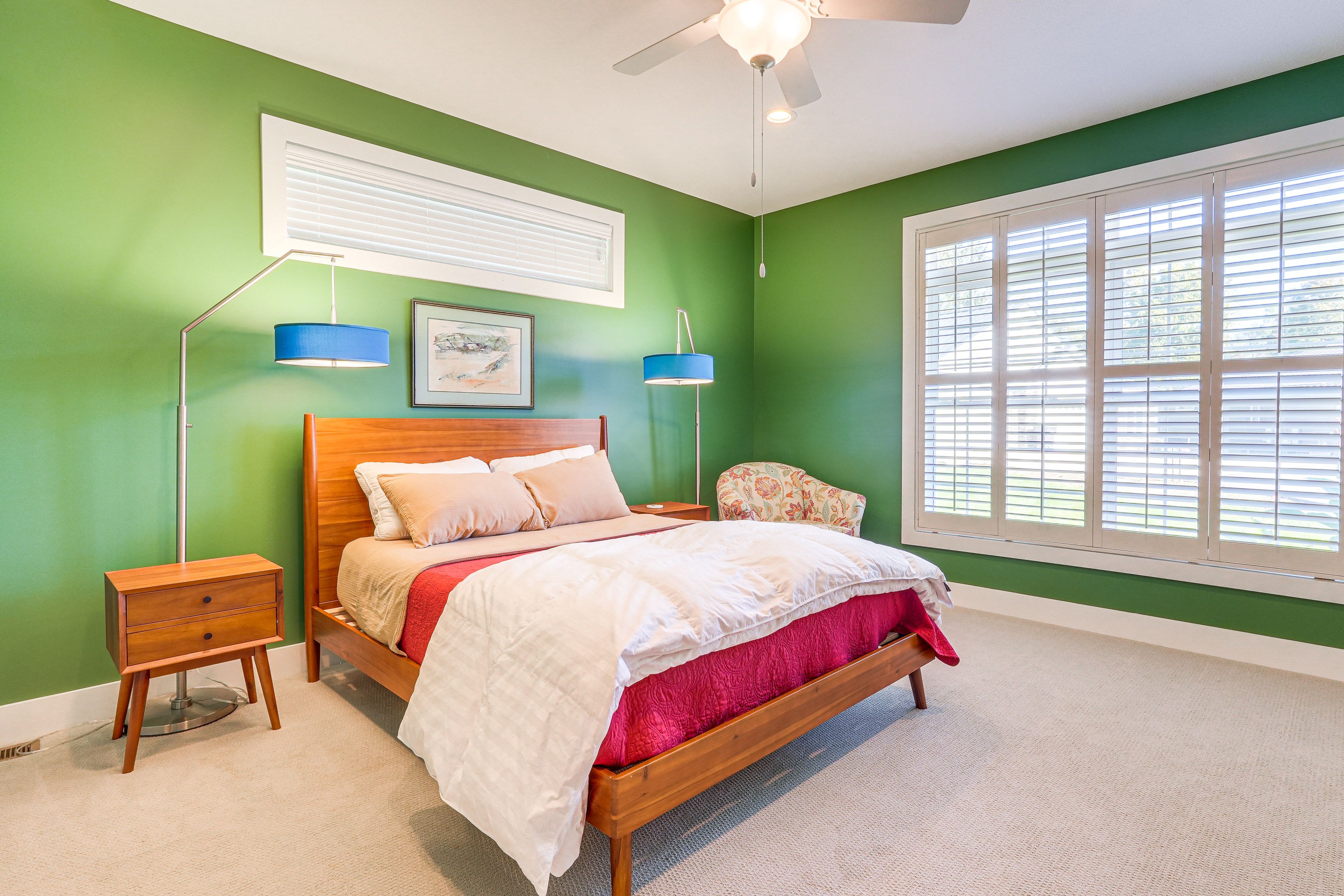 Bedroom 1 | Queen Bed | 1st Floor
