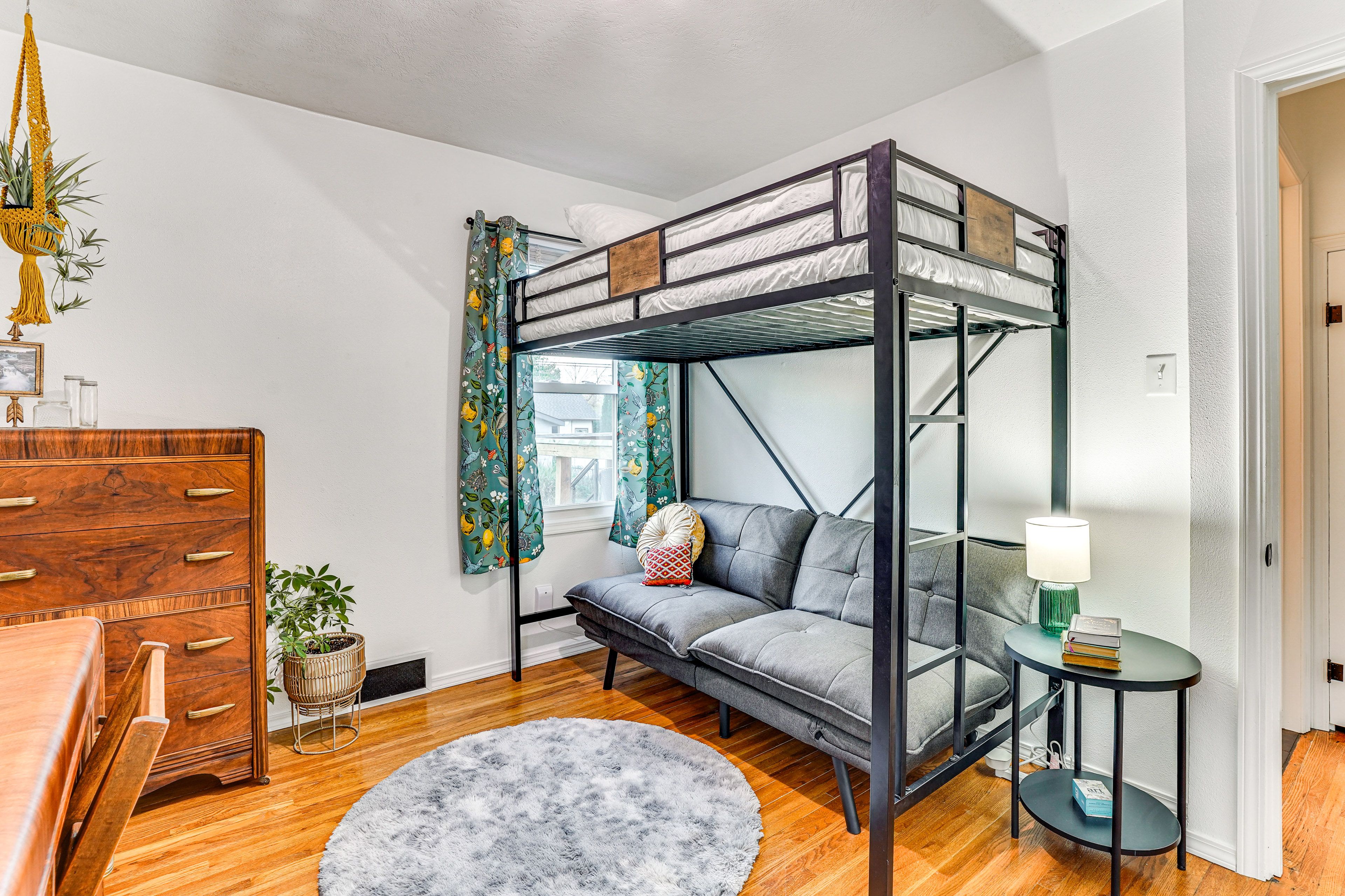 Bedroom 2 | 1st Floor | Full Futon | Twin Bed