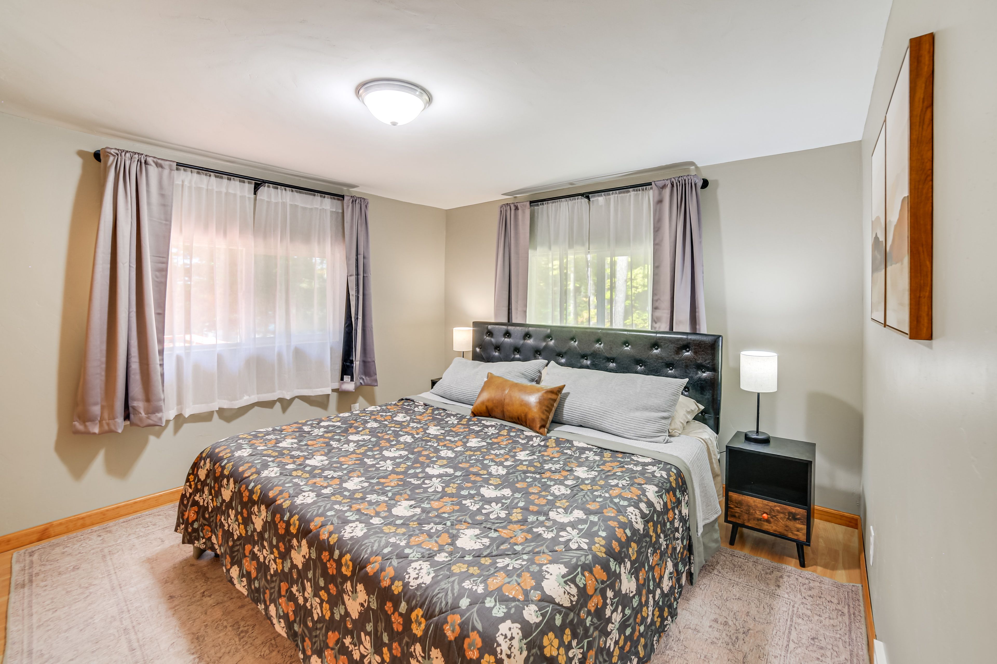 Bedroom 1 | King Bed | Linens Provided | Main Floor