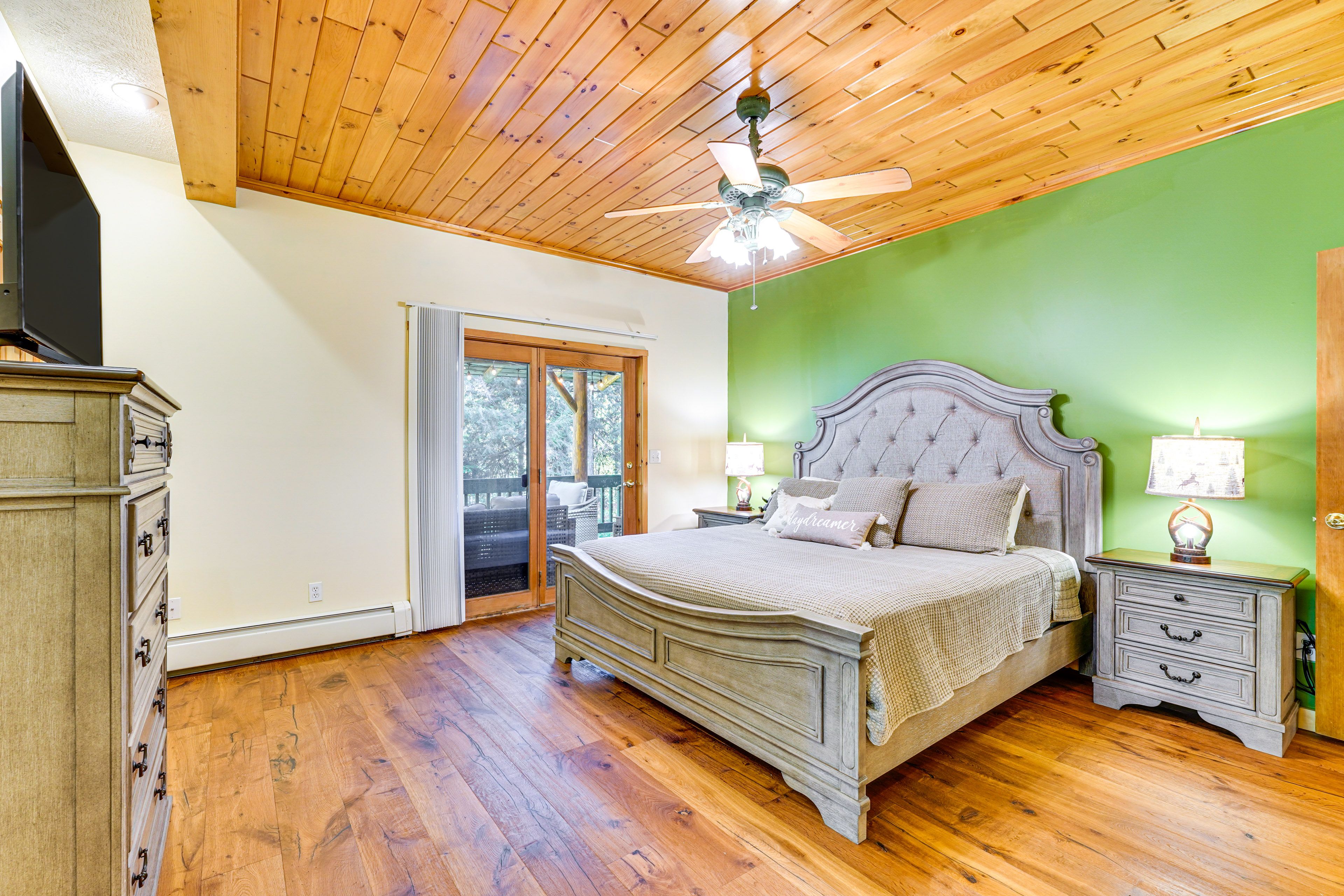 Bedroom 1 | King Bed | 1st Floor | Deck Access