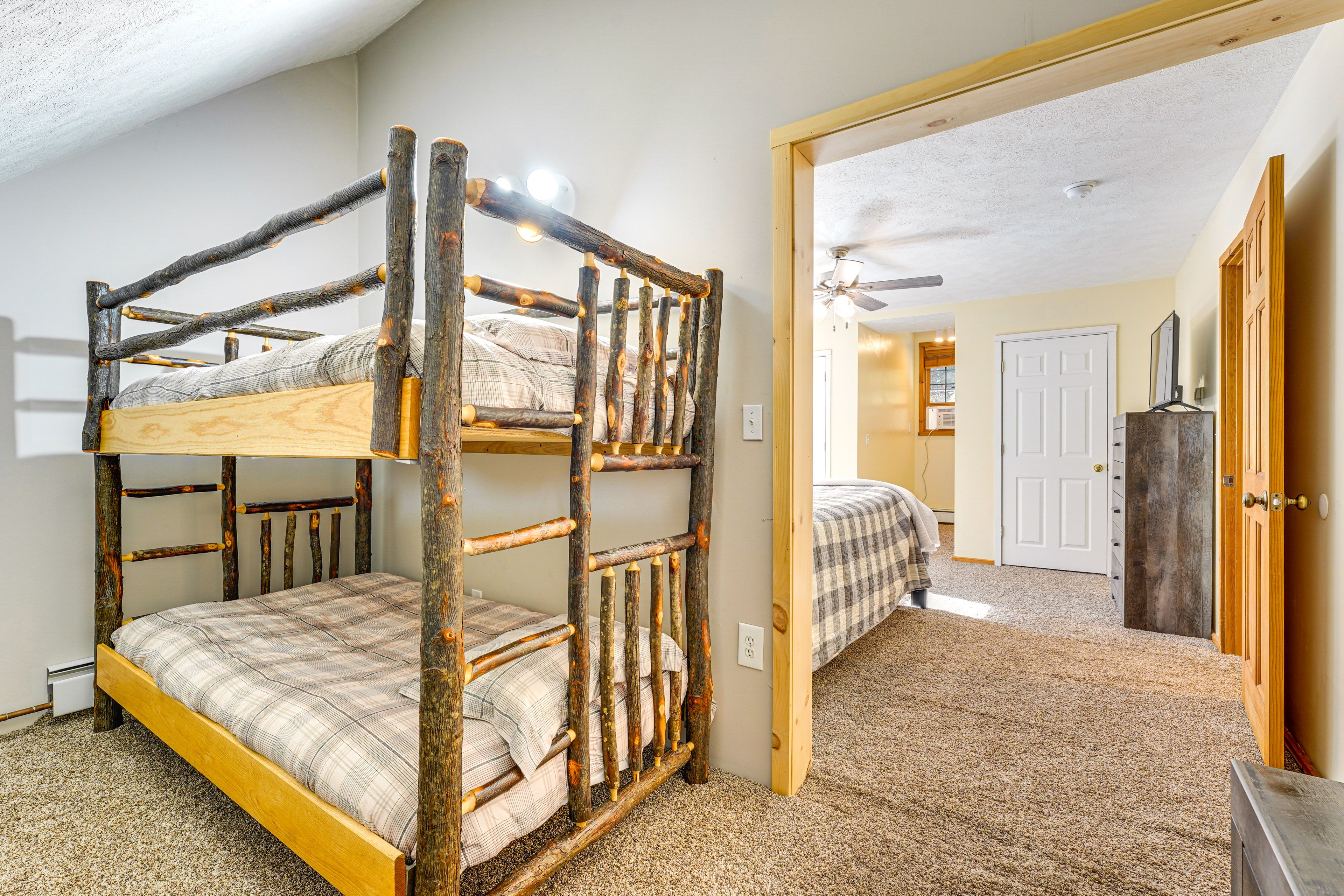 Bedroom 2 | Sleeping Nook | Twin Bunk Bed