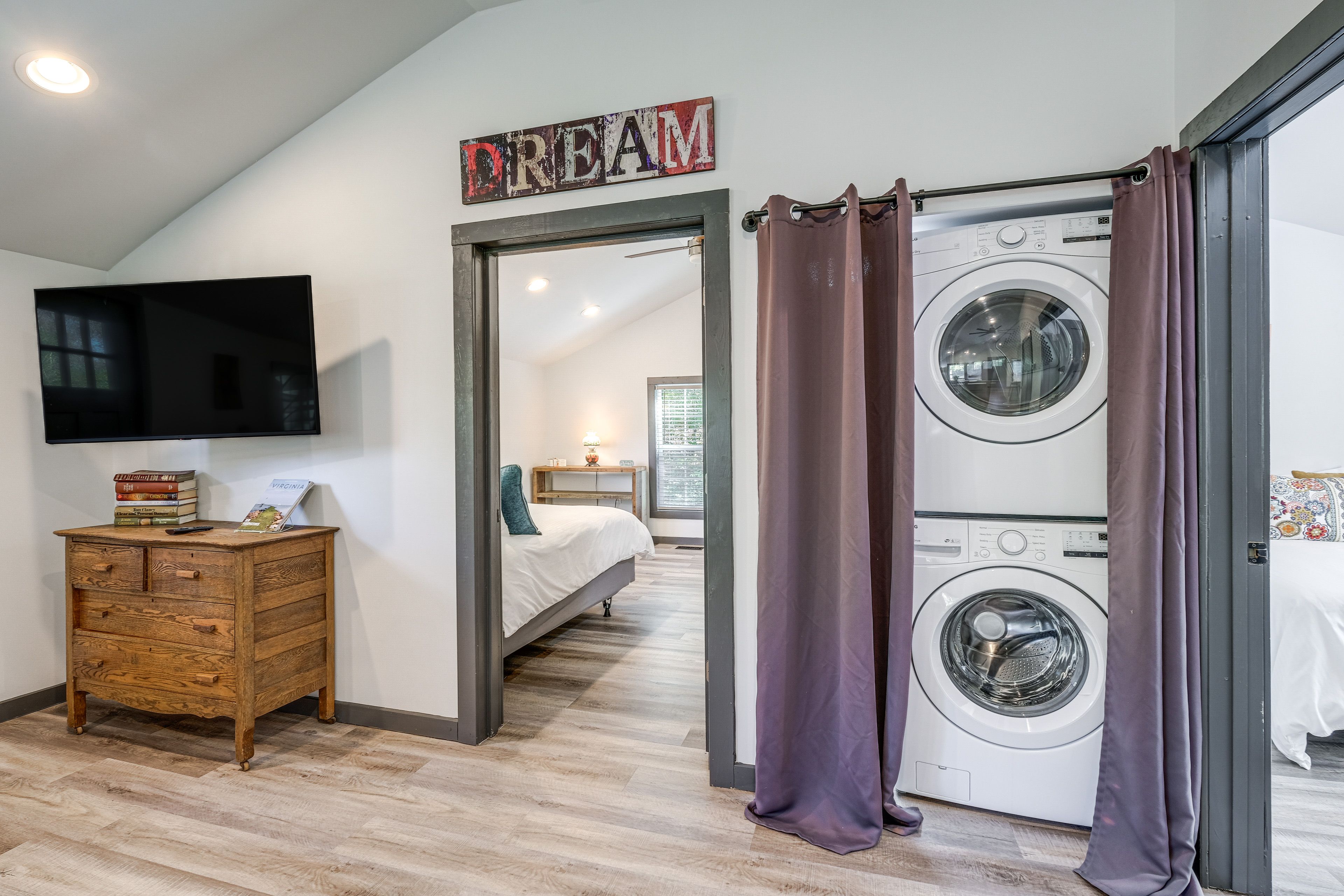 In-Unit Laundry