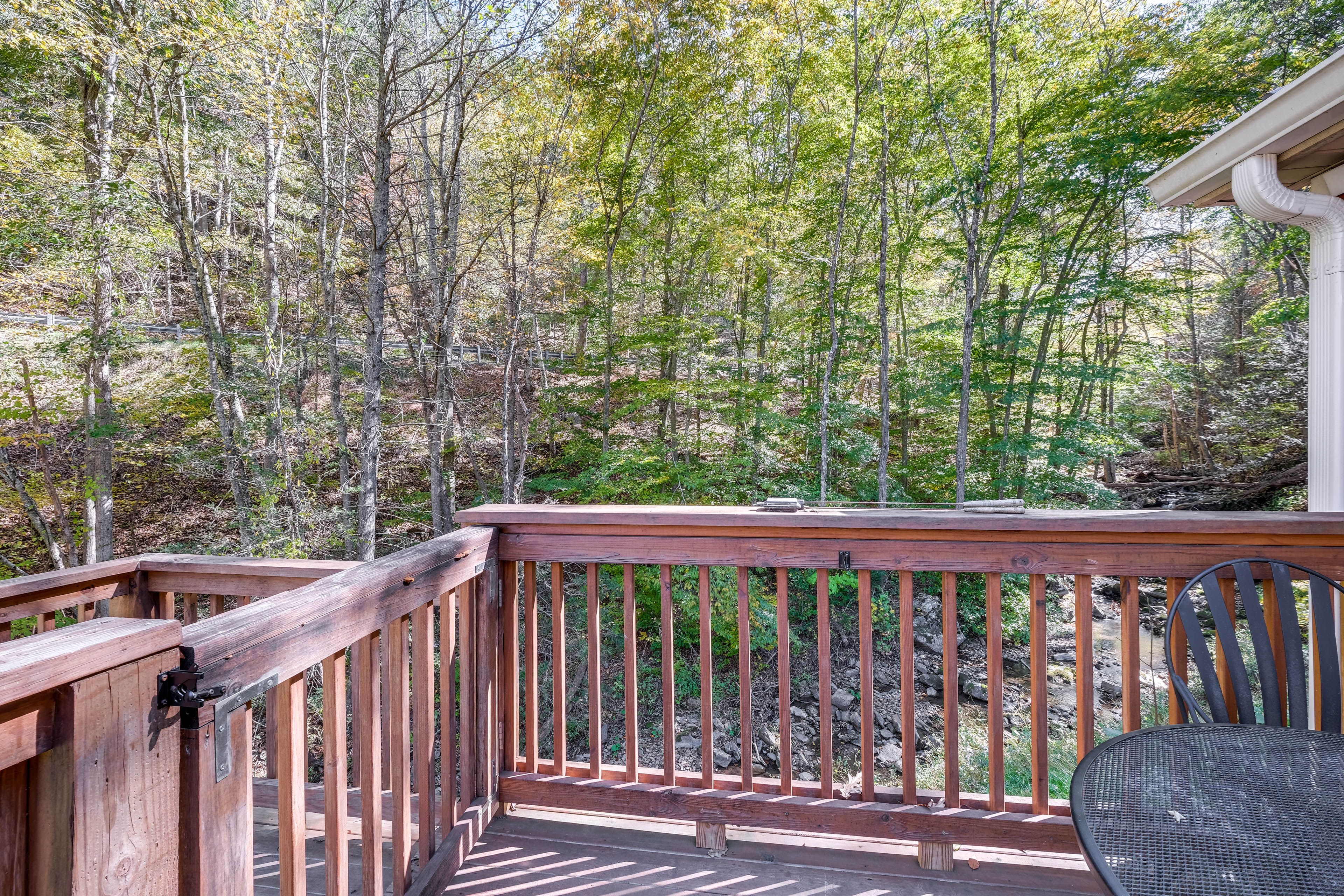 Private Deck | Outdoor Dining Area