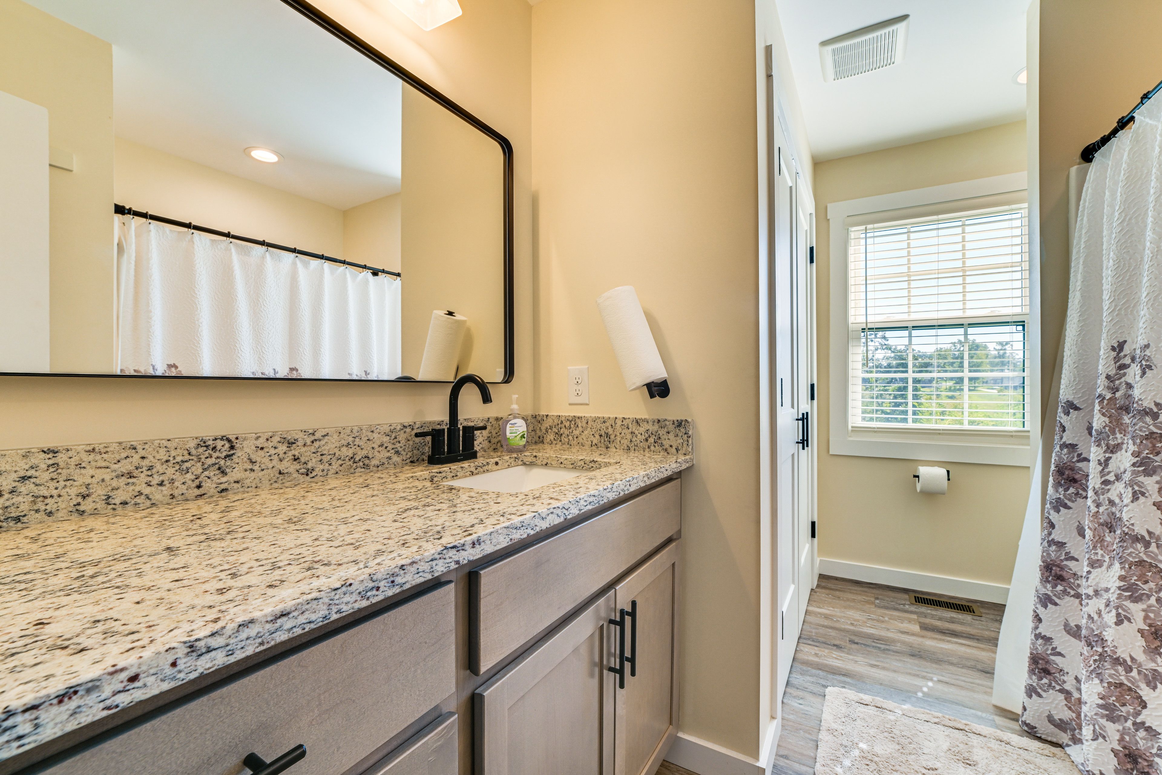Full Bathroom | 1st Floor