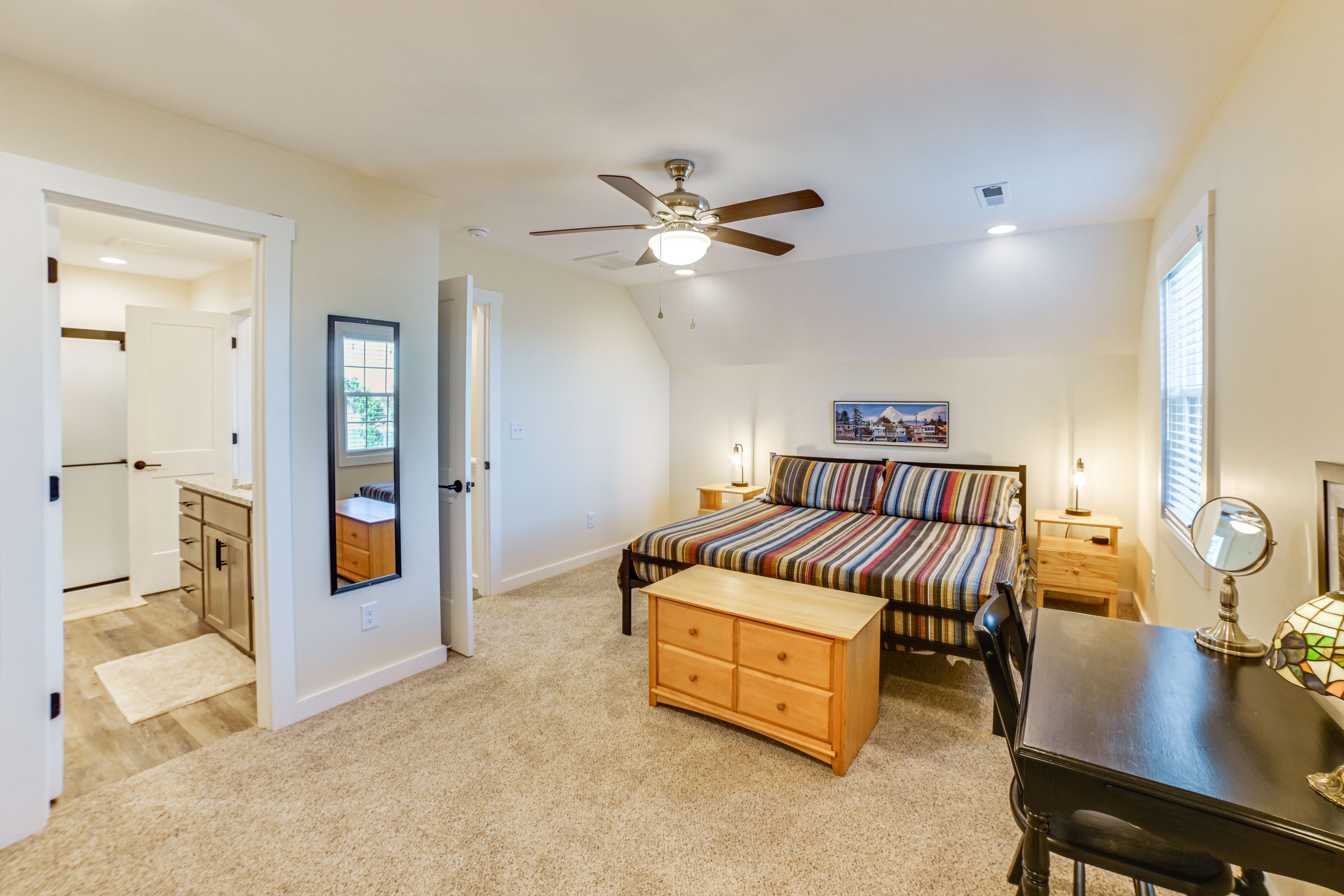 Bedroom 3 | King Bed | 2nd Floor