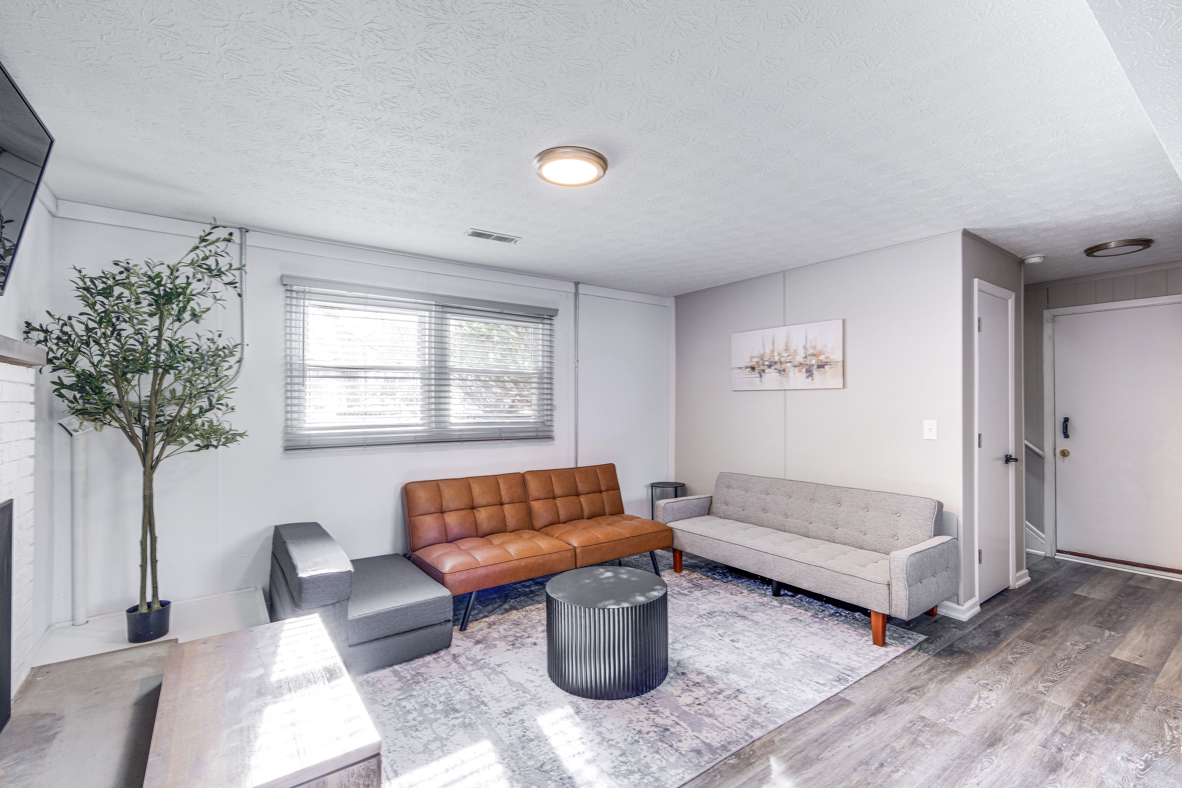 Family Room | Lower Floor | Smart TV