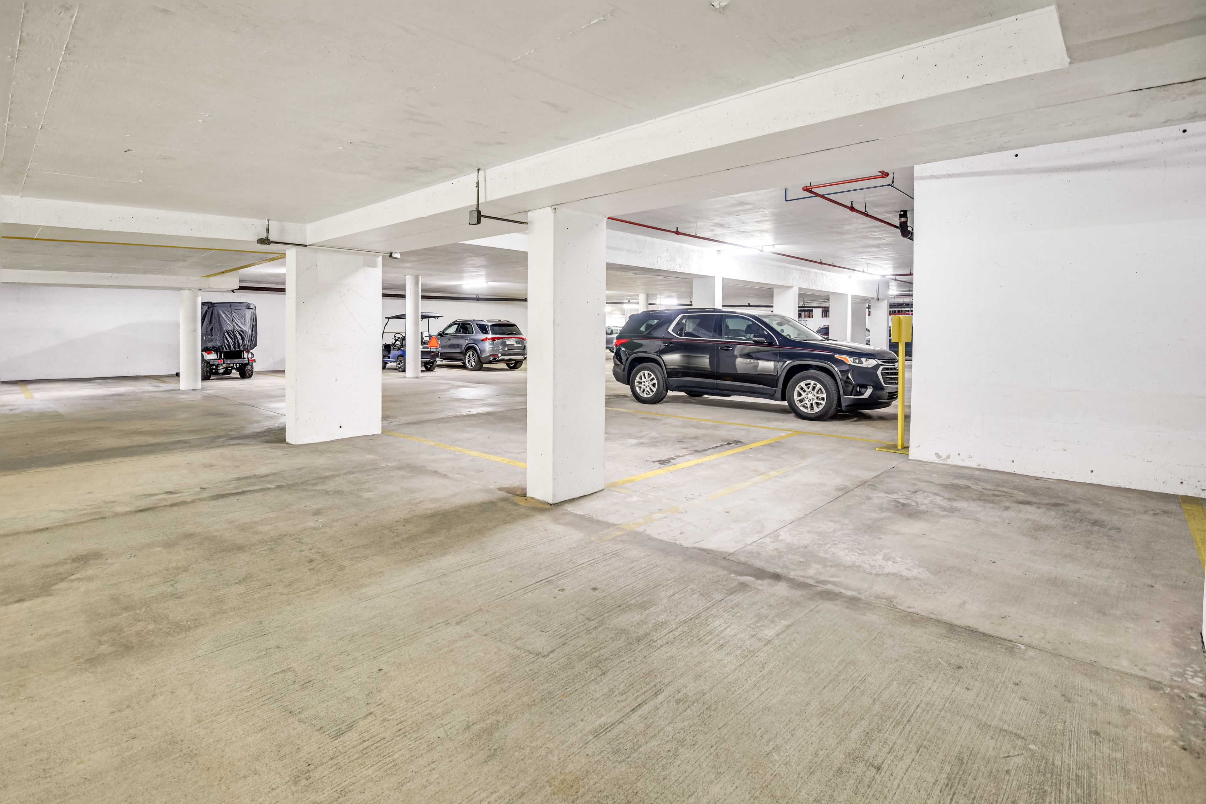 Parking | Community Garage (1 Vehicle)