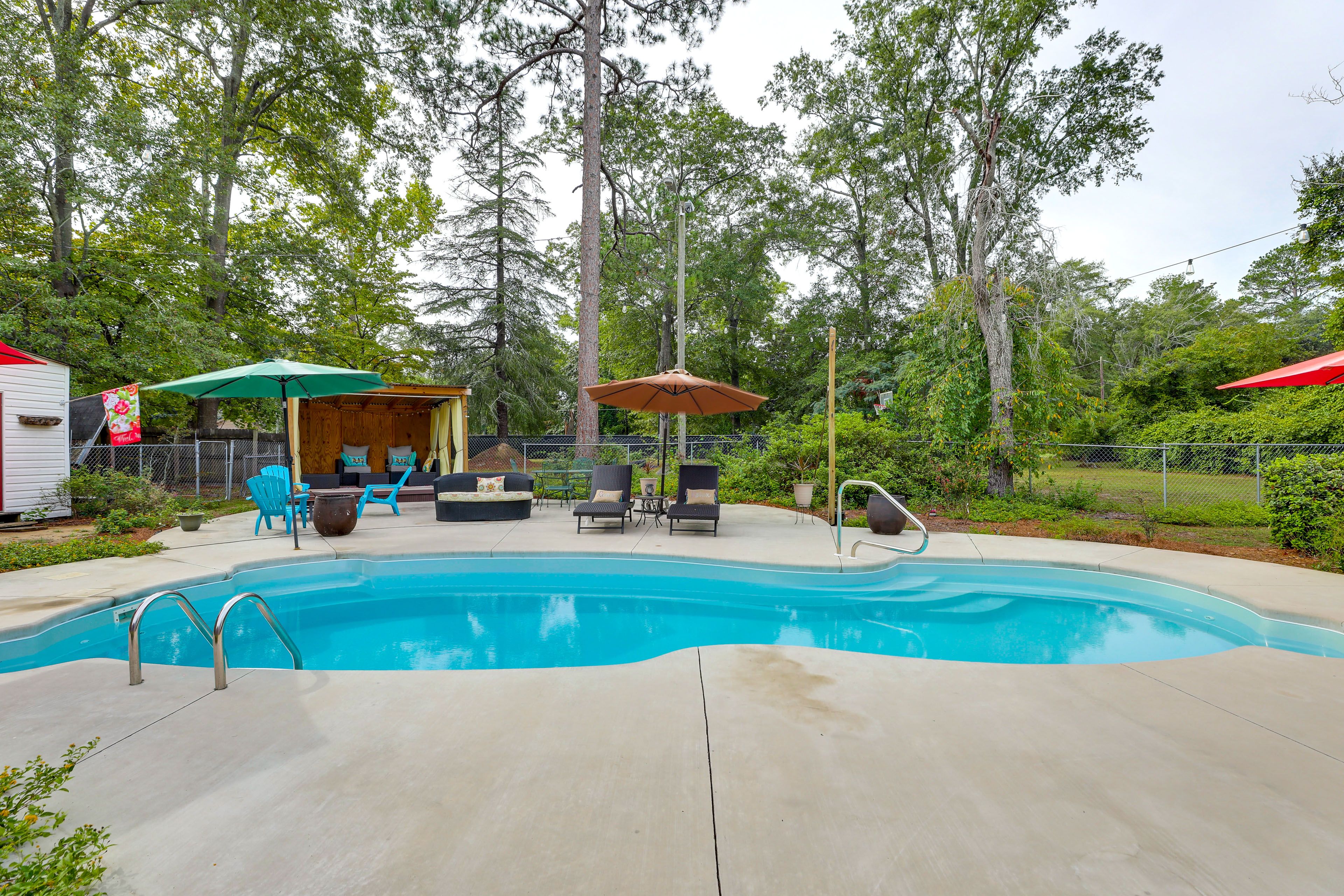 Shared Outdoor Space & Pool