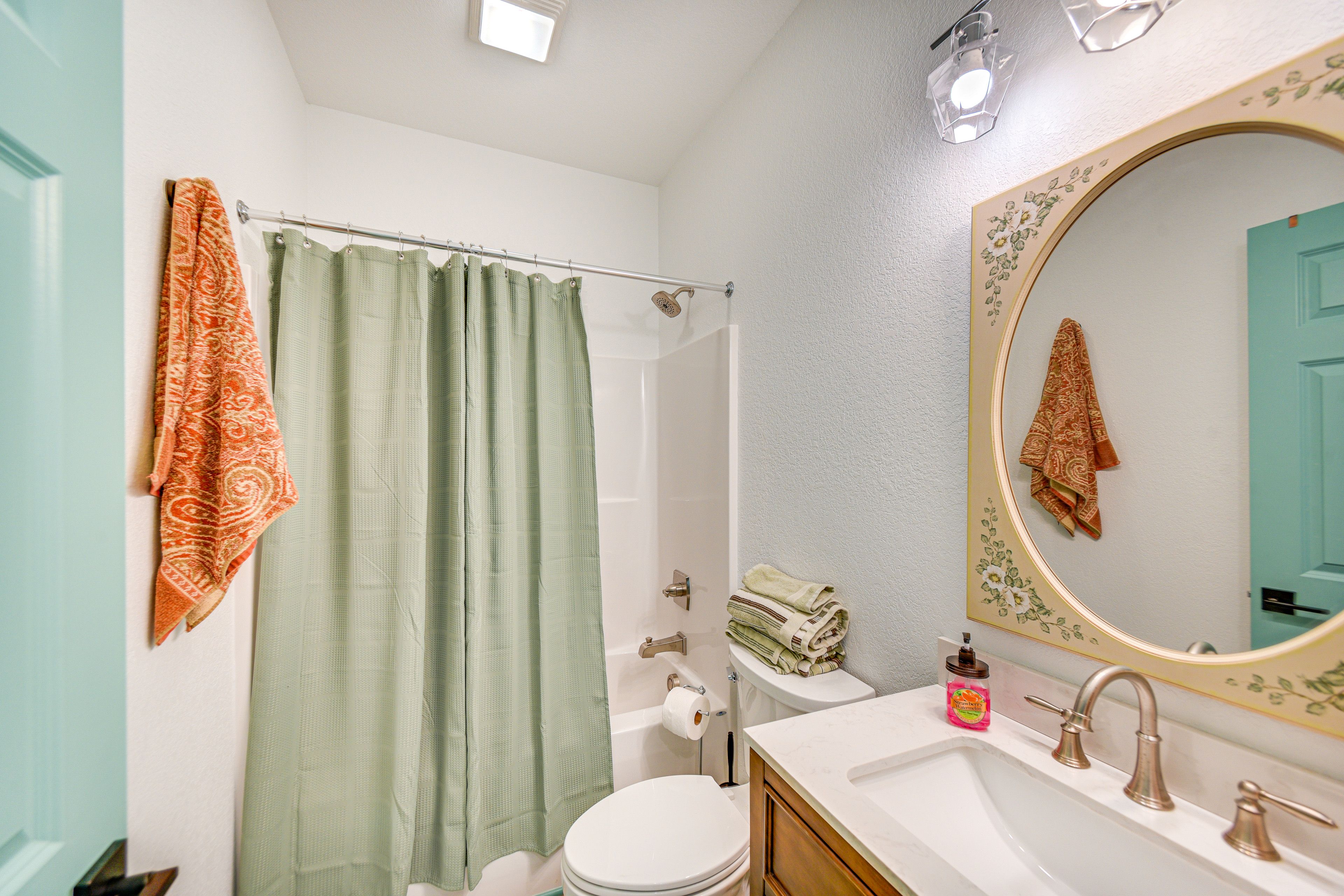 Full Bathroom