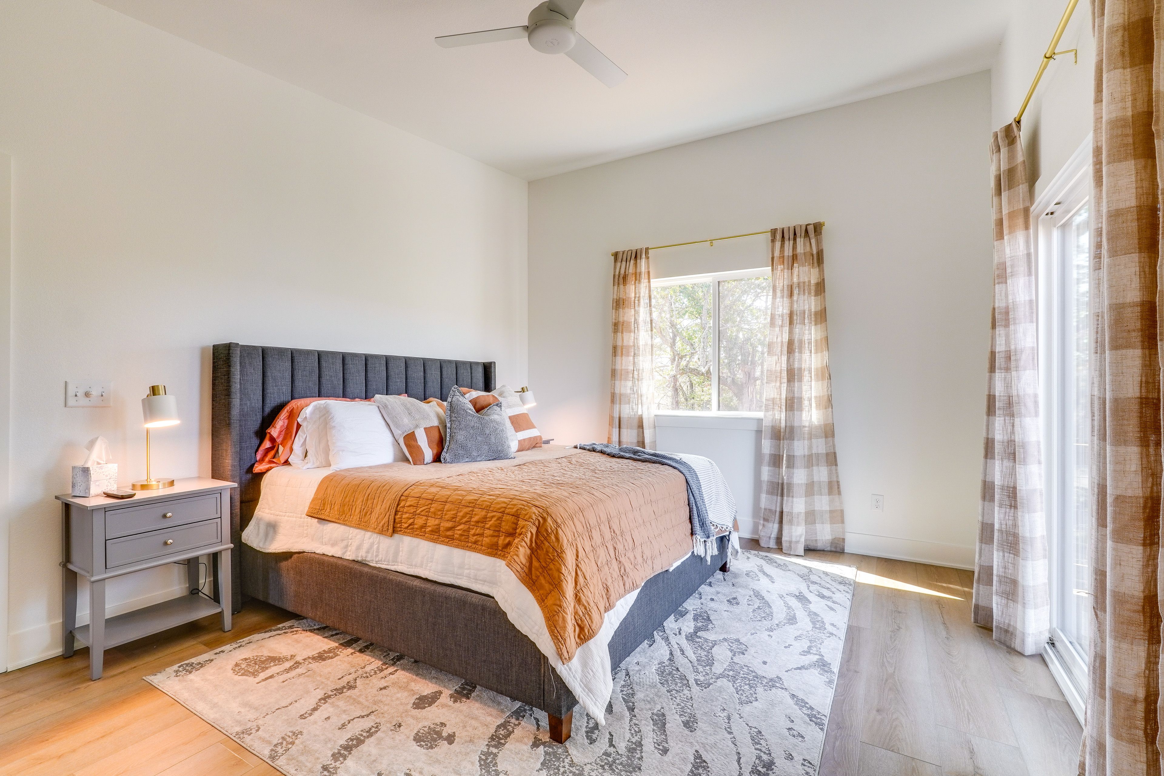 Bedroom 1 | King Bed | Linens Provided