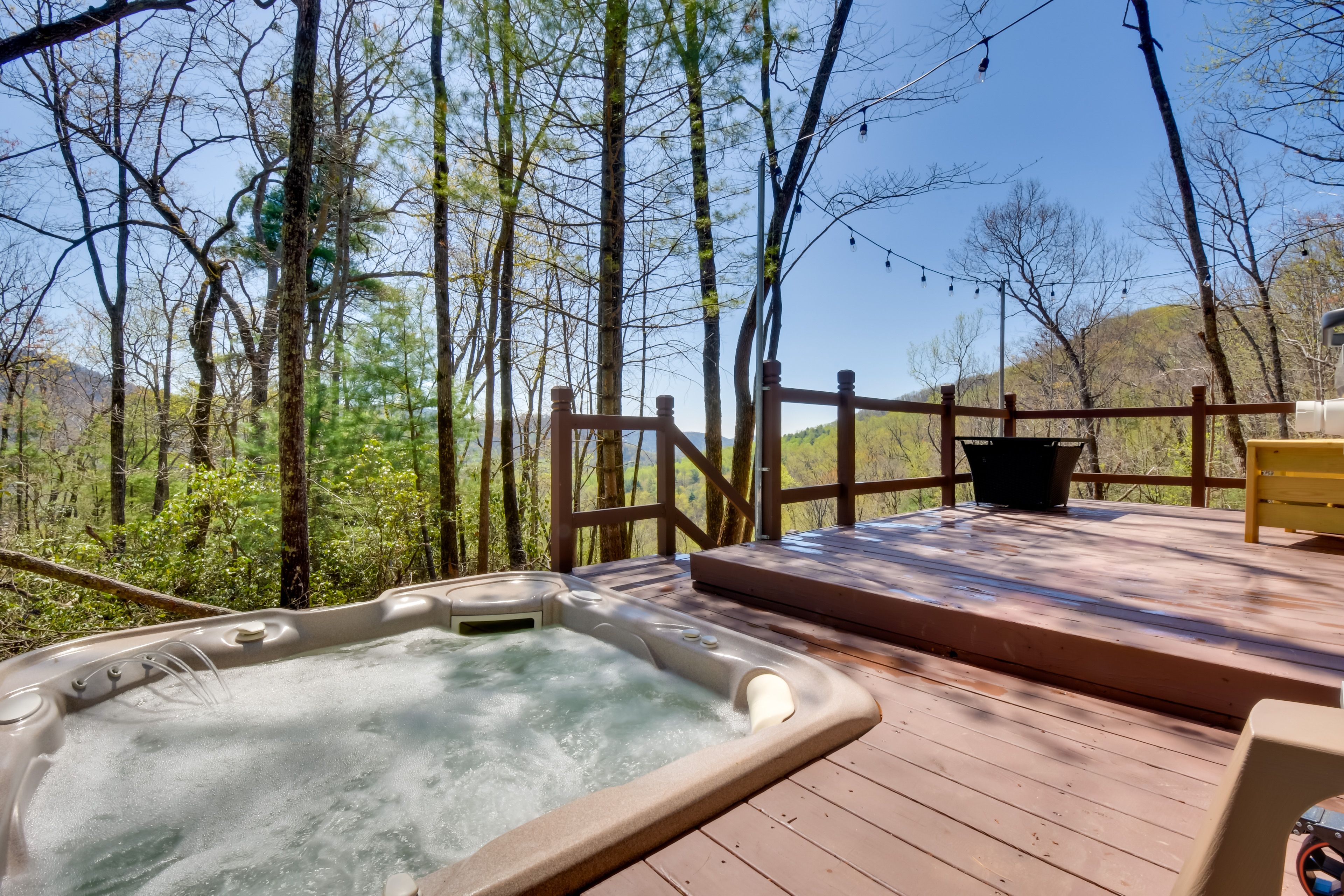 Rabun Gap Vacation Rental | 2BR | 1BA | 900 Sq Ft | 3 Steps to Enter
