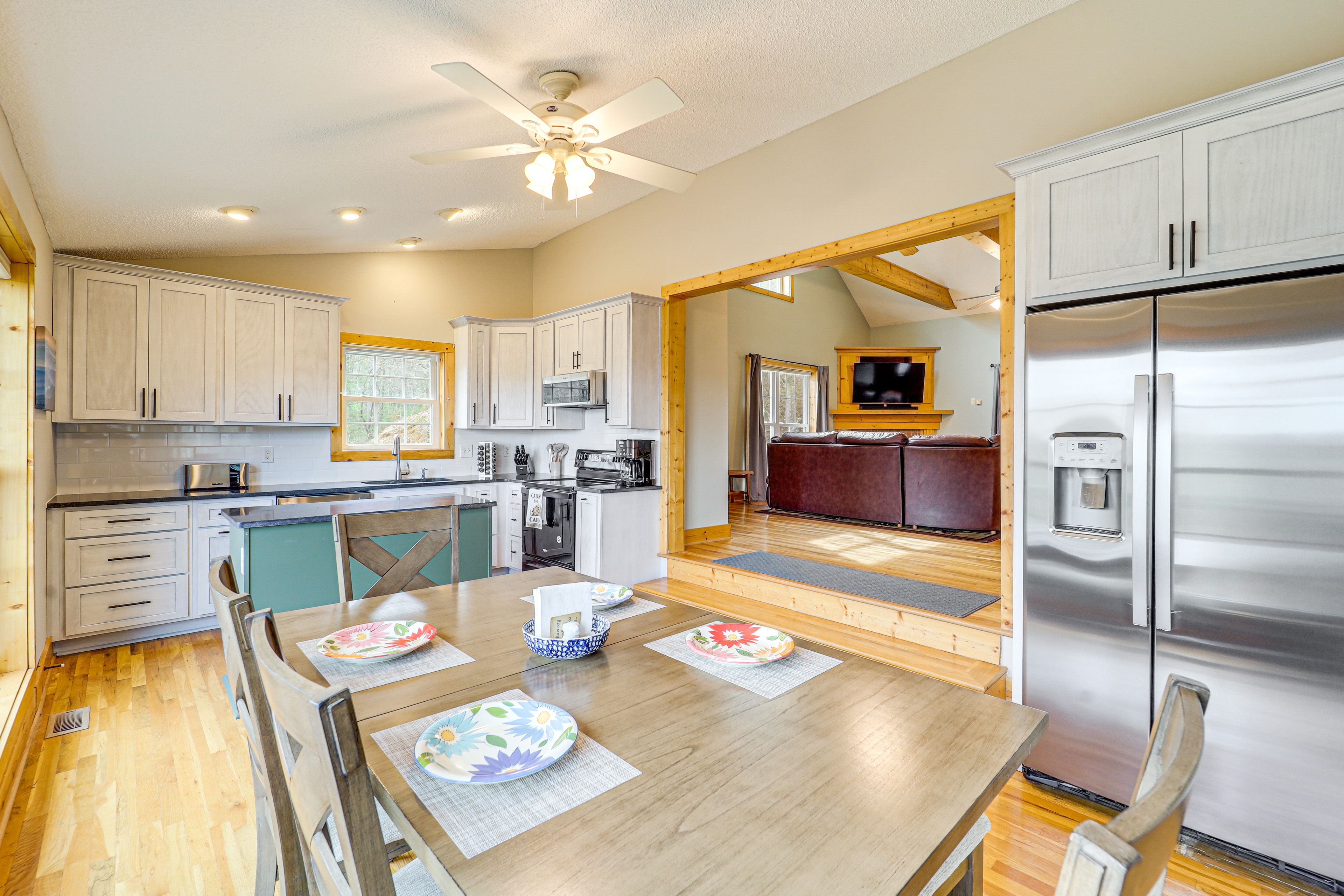 Kitchen | Dining Area | Cooking Basics | Main Level | 2 Addt'l Steps Required
