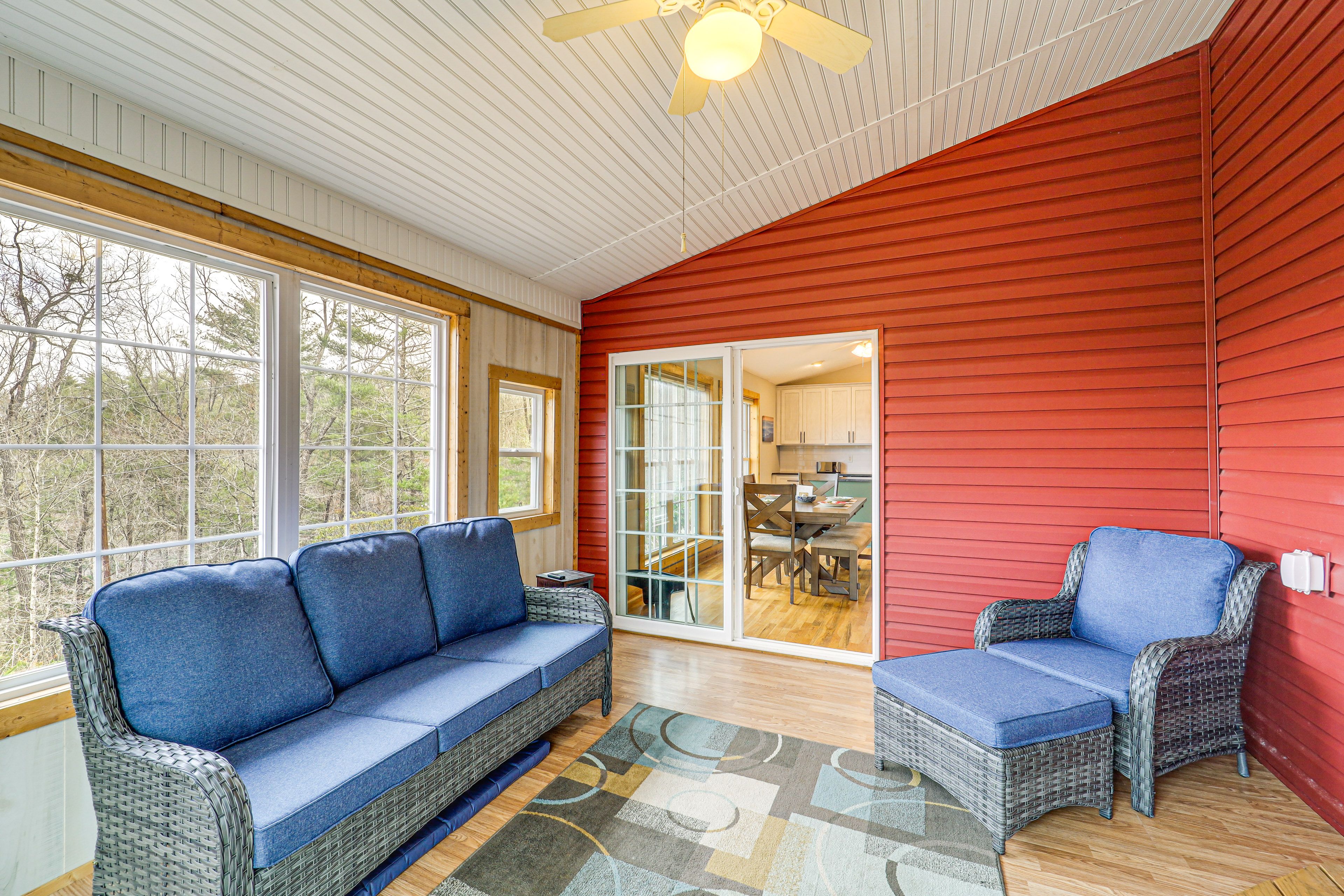 Sunroom | Telescope | Main Level | 2 Addt'l Steps Required
