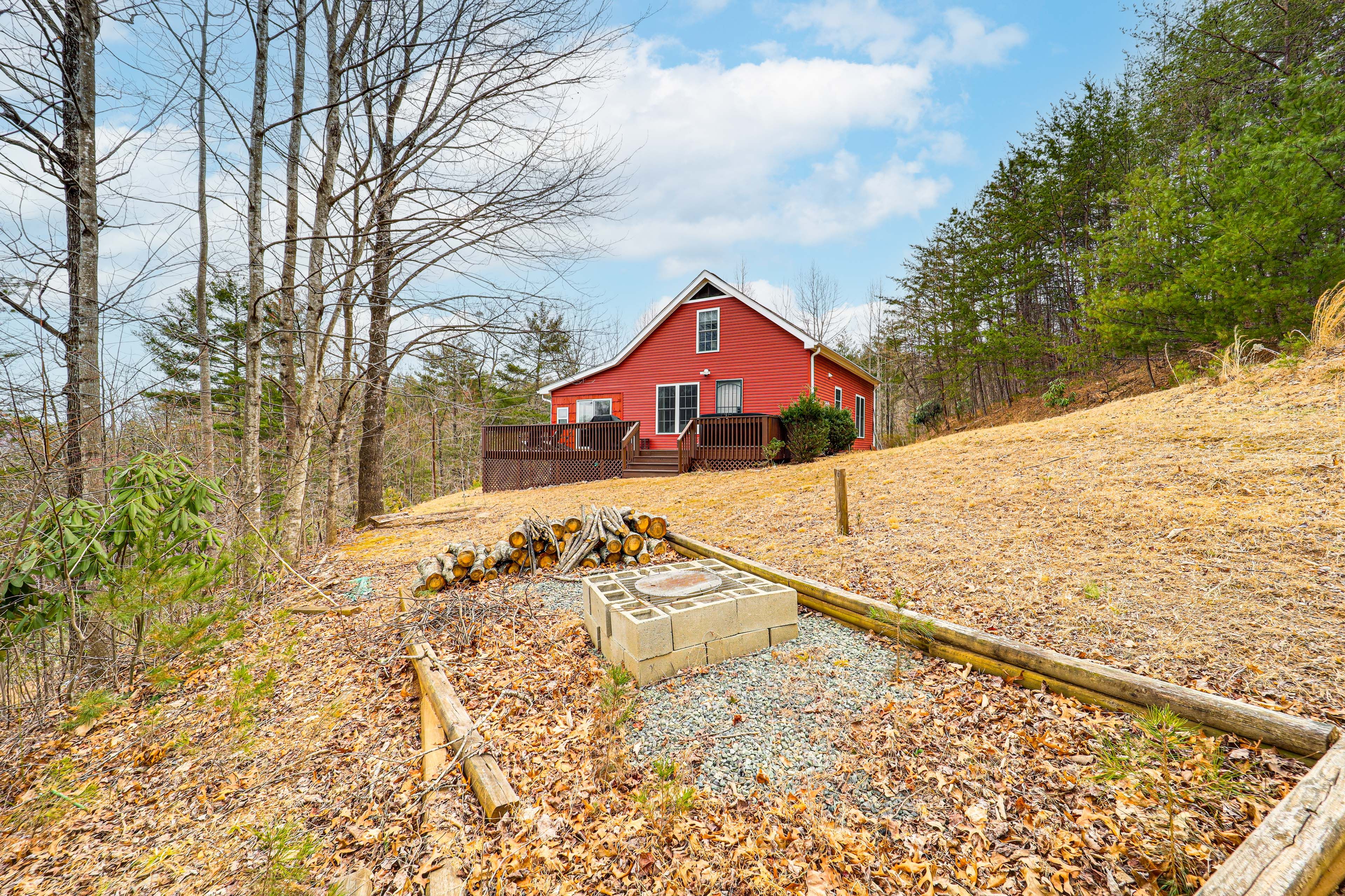 Open Yard | Fire Pit