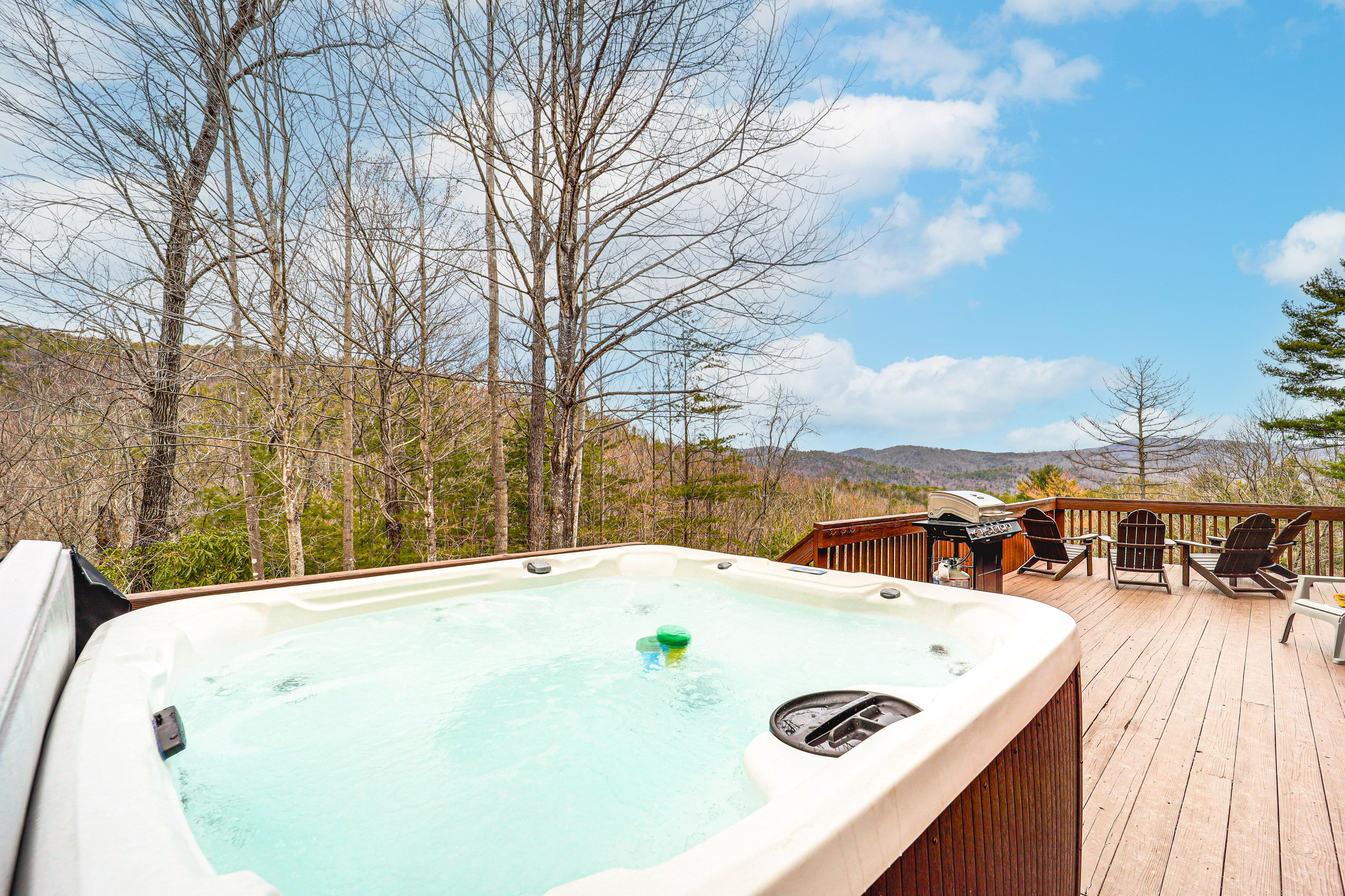 Private Deck | Hot Tub | Gas Grill | Mountain Views