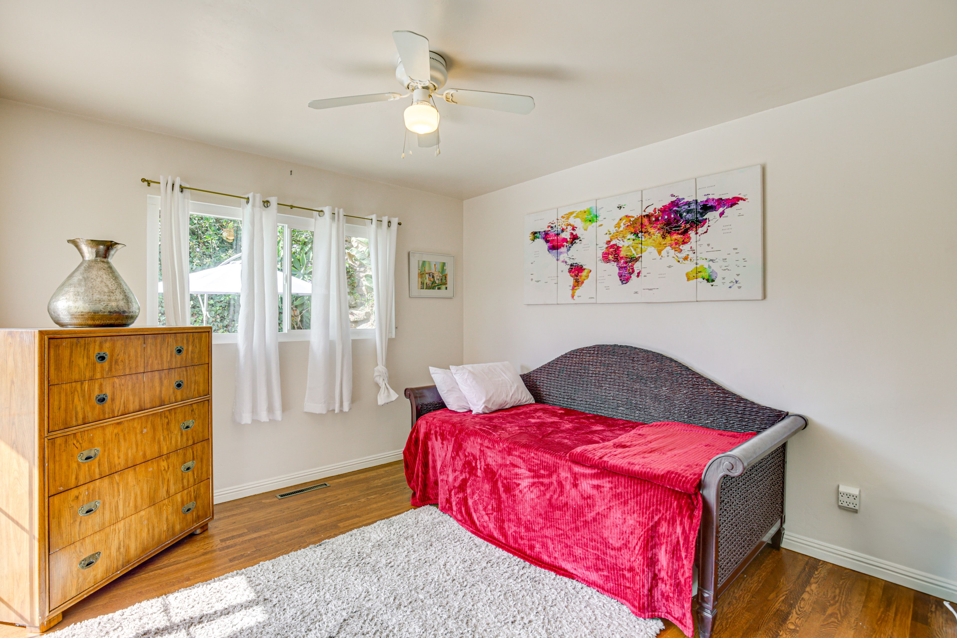 Bedroom 3 | Twin Daybed w/ Twin Trundle