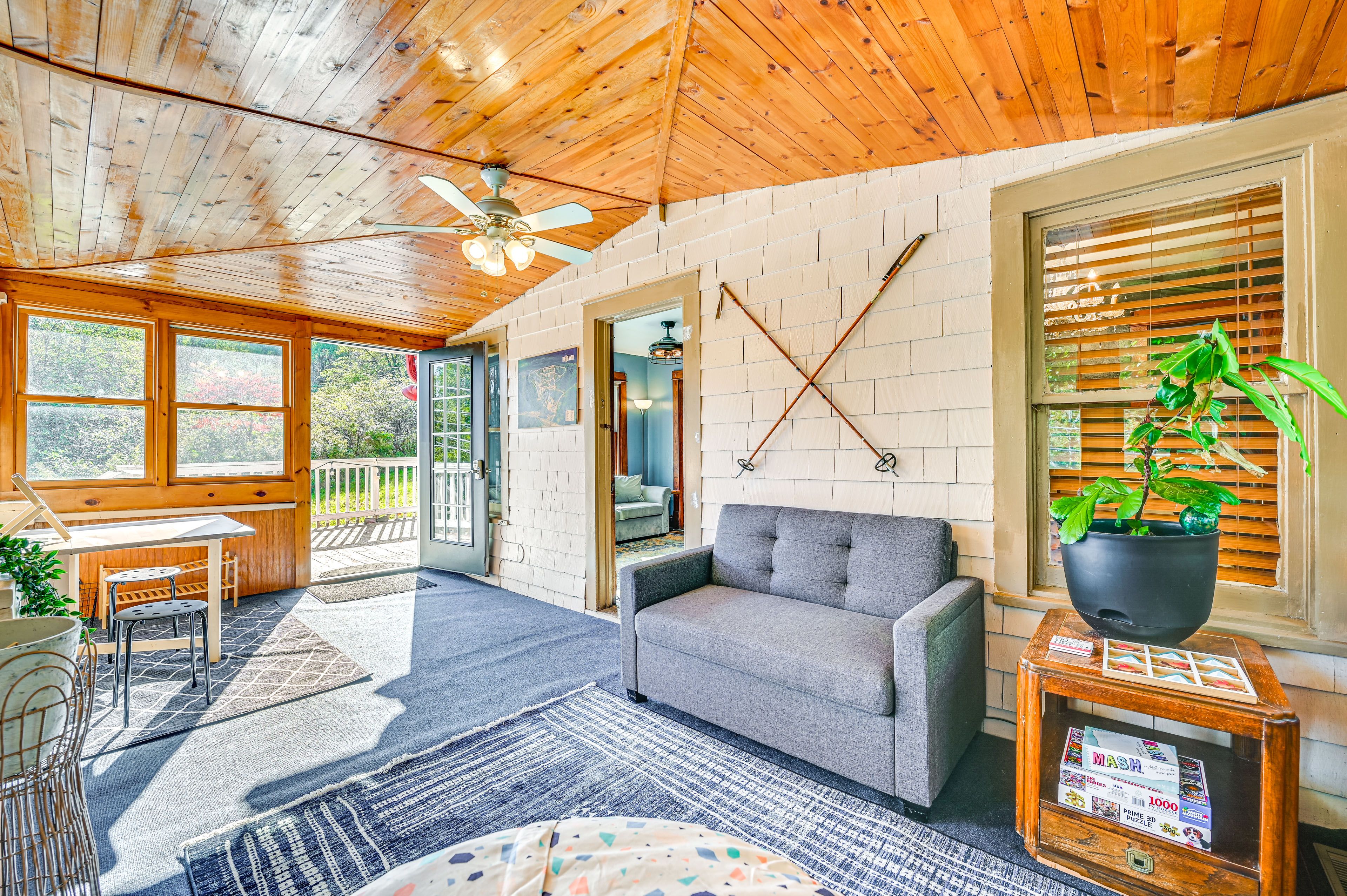 Enclosed Porch | Twin Sleeper Sofa | Forced Air Heating