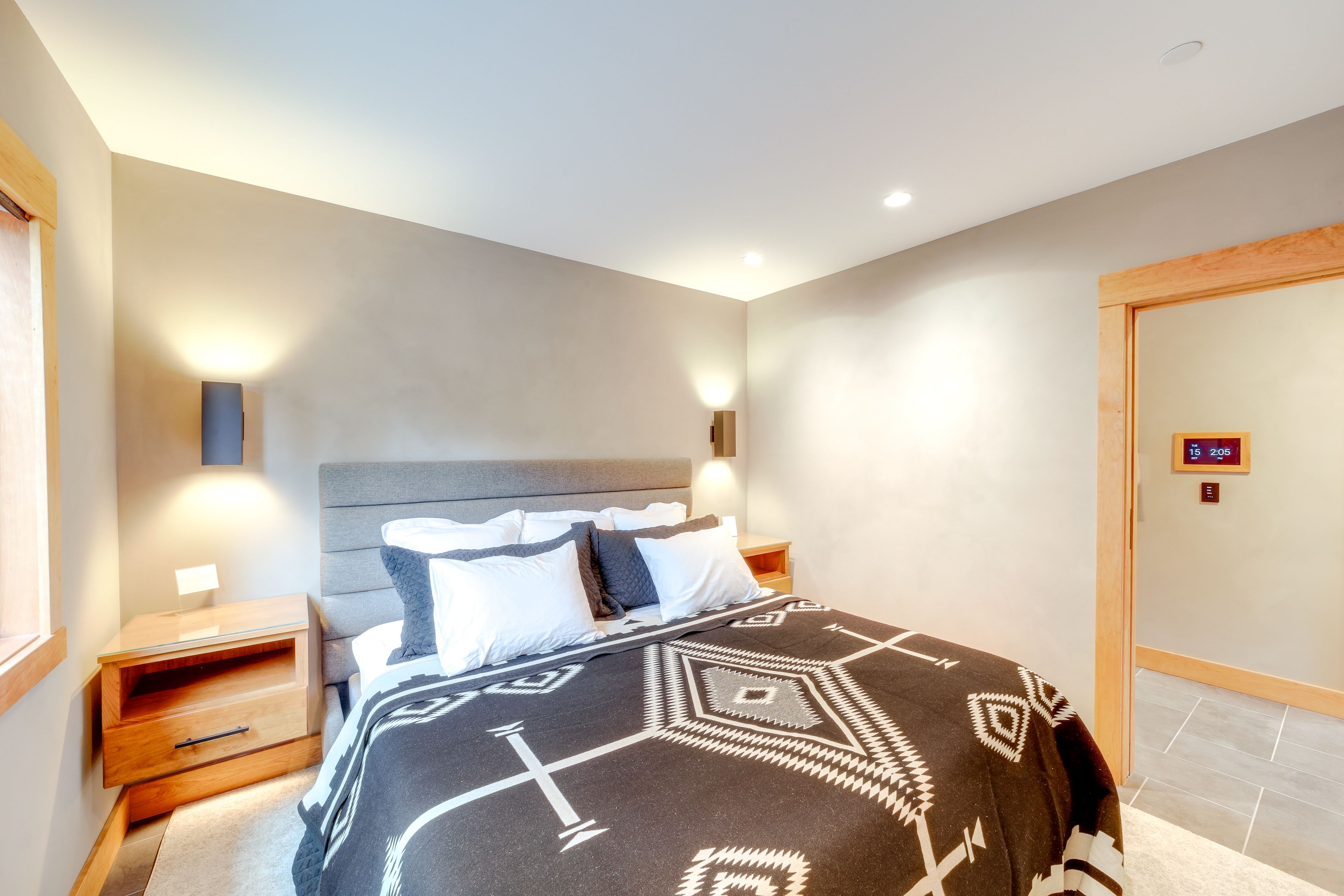 Bedroom 3 | King Bed | Lower Level