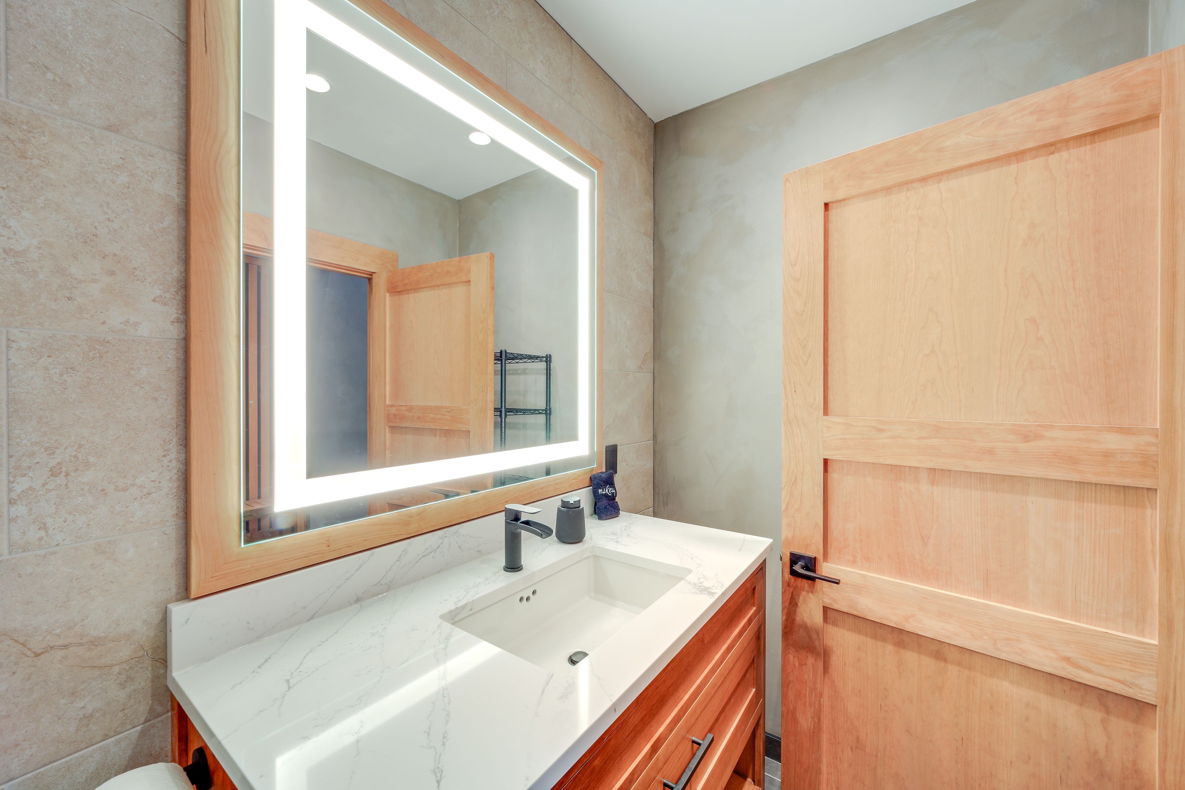 Full Bathroom | Lower Level