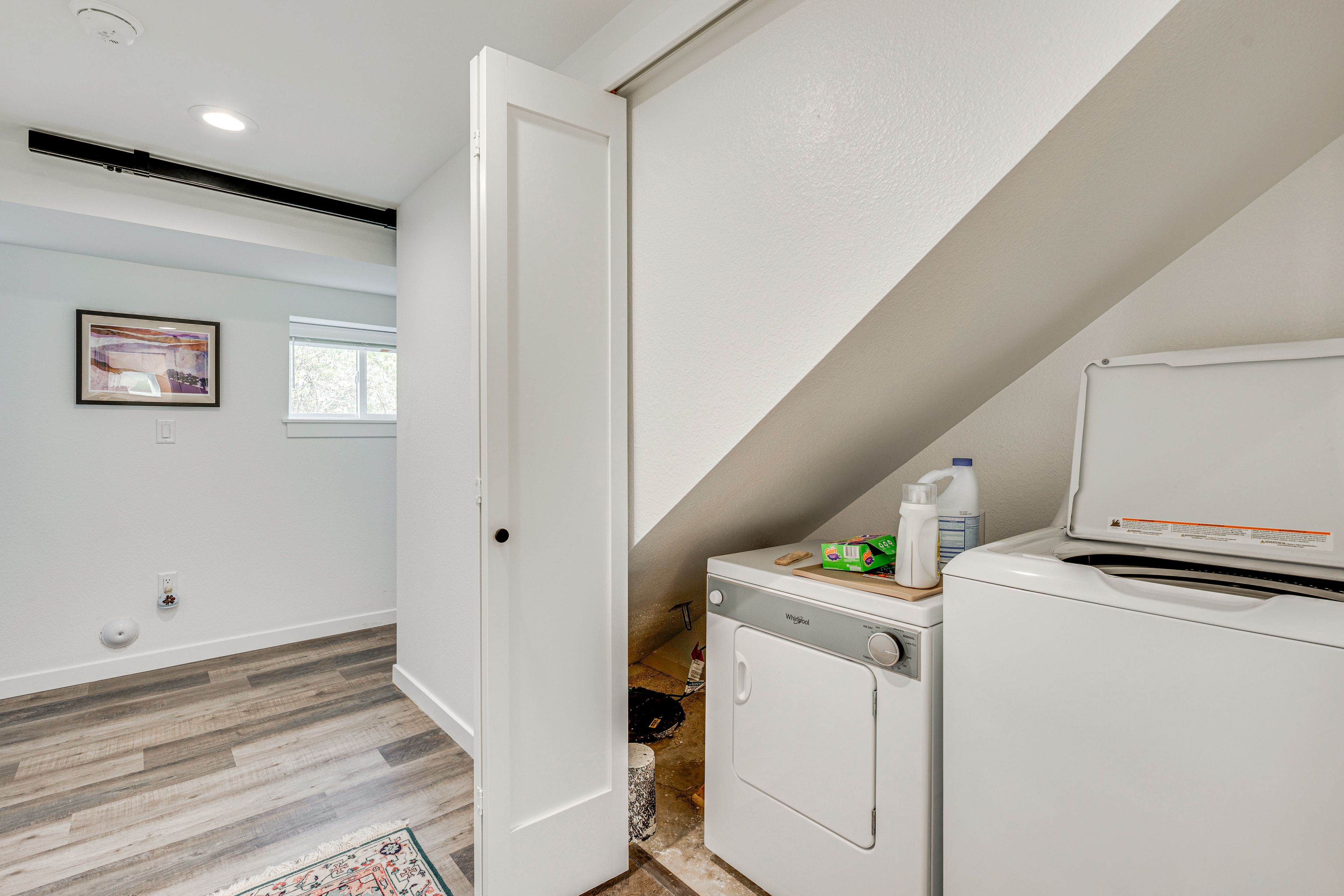 In-Unit Laundry | Washer & Dryer