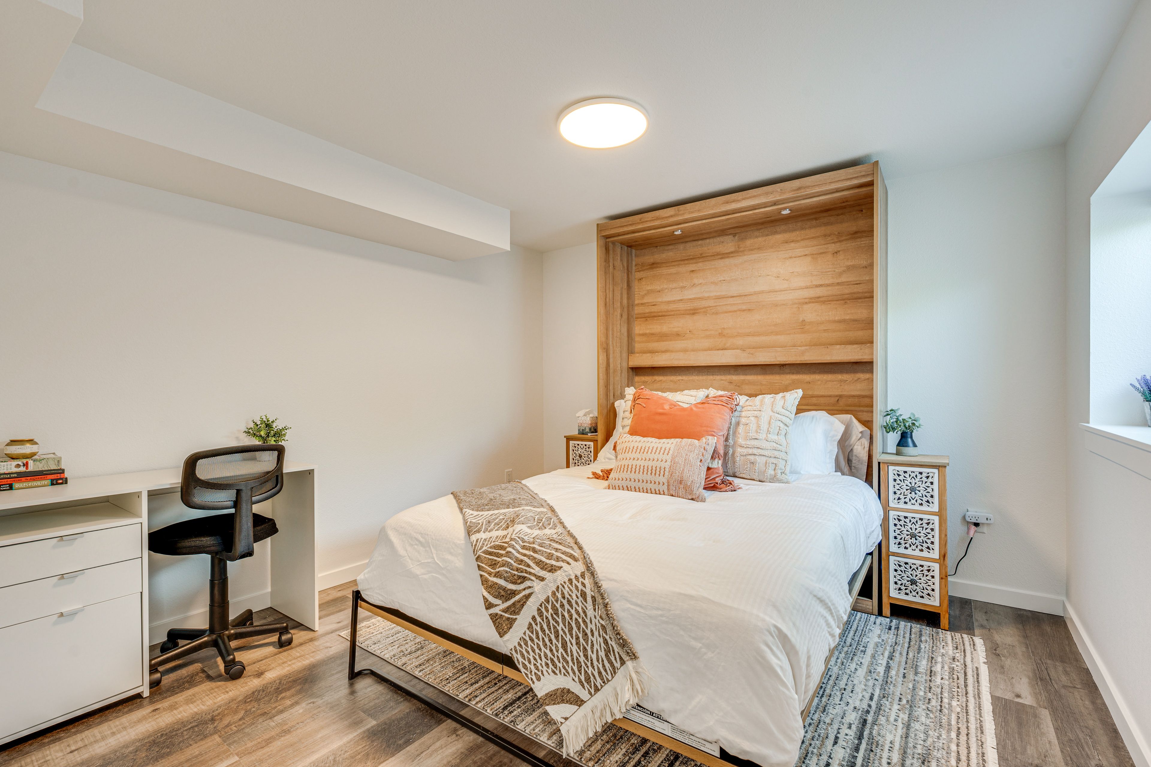 Bedroom 2 | Queen Bed | Laptop-Friendly Workspace