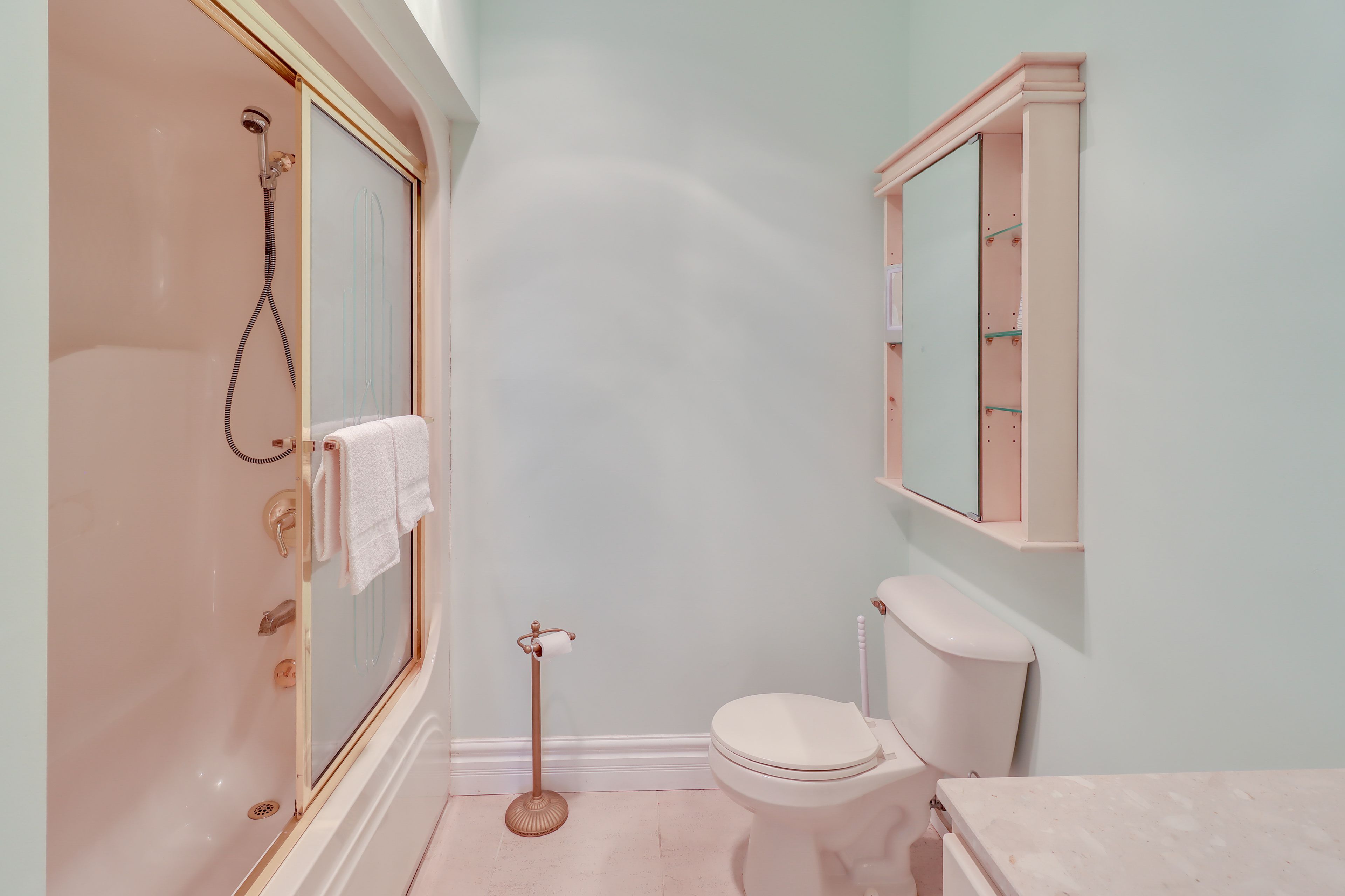 Full Bathroom | Lower Level | Complimentary Toiletries