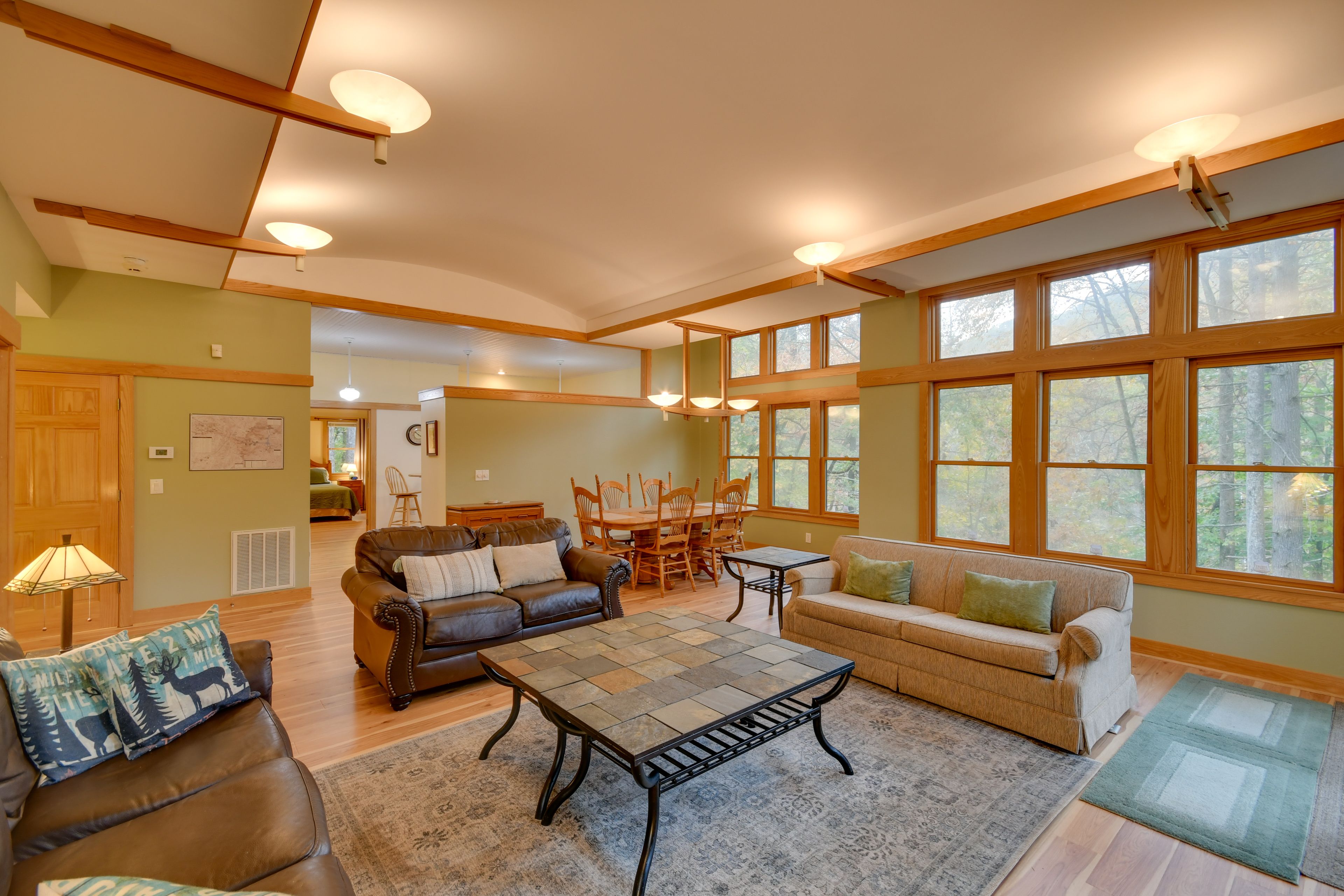 Living Room | Smart TV | Full Sleeper Sofa | Main Level