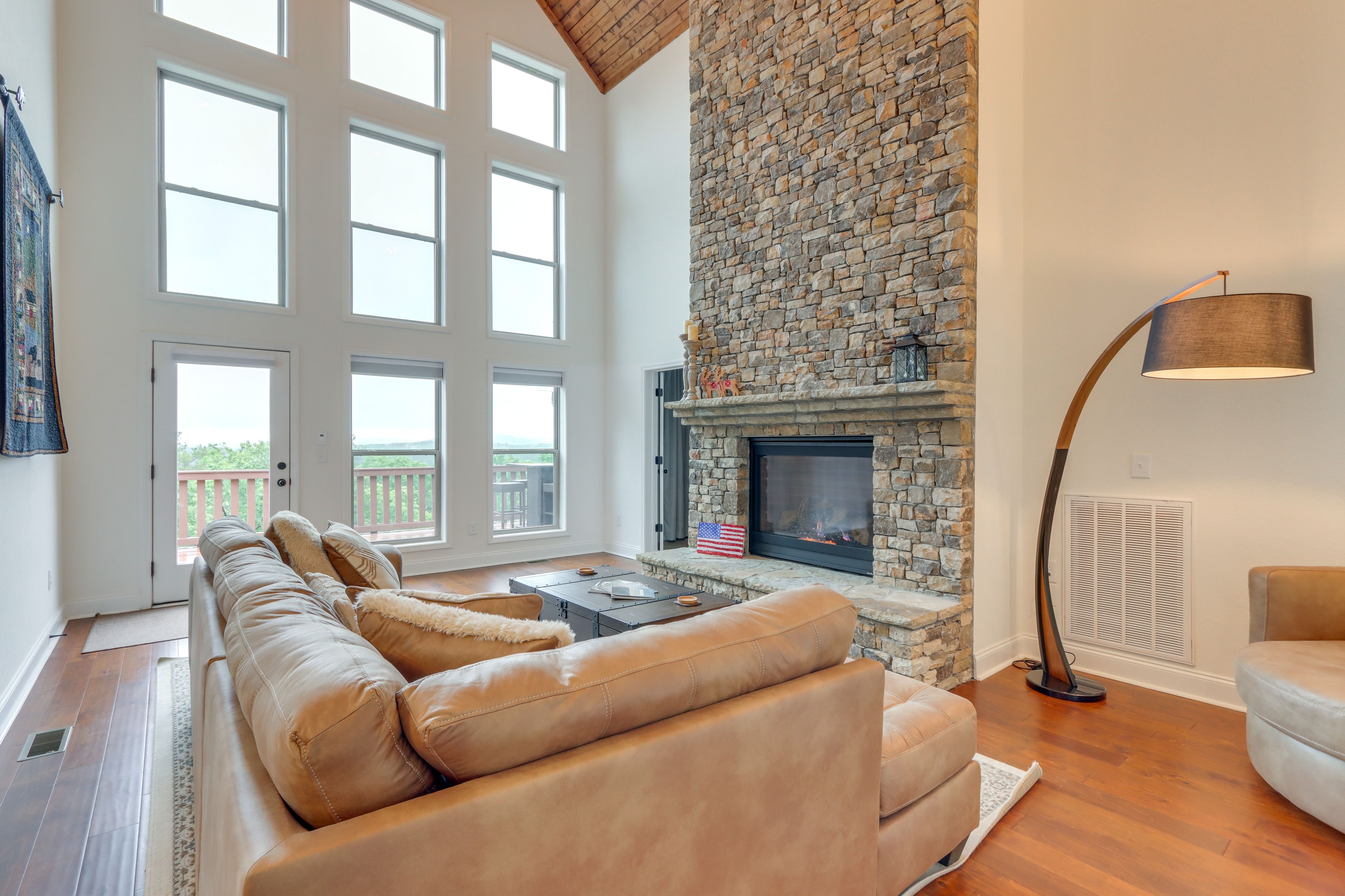 Living Room | Fireplace | 2nd Floor | Festive Décor