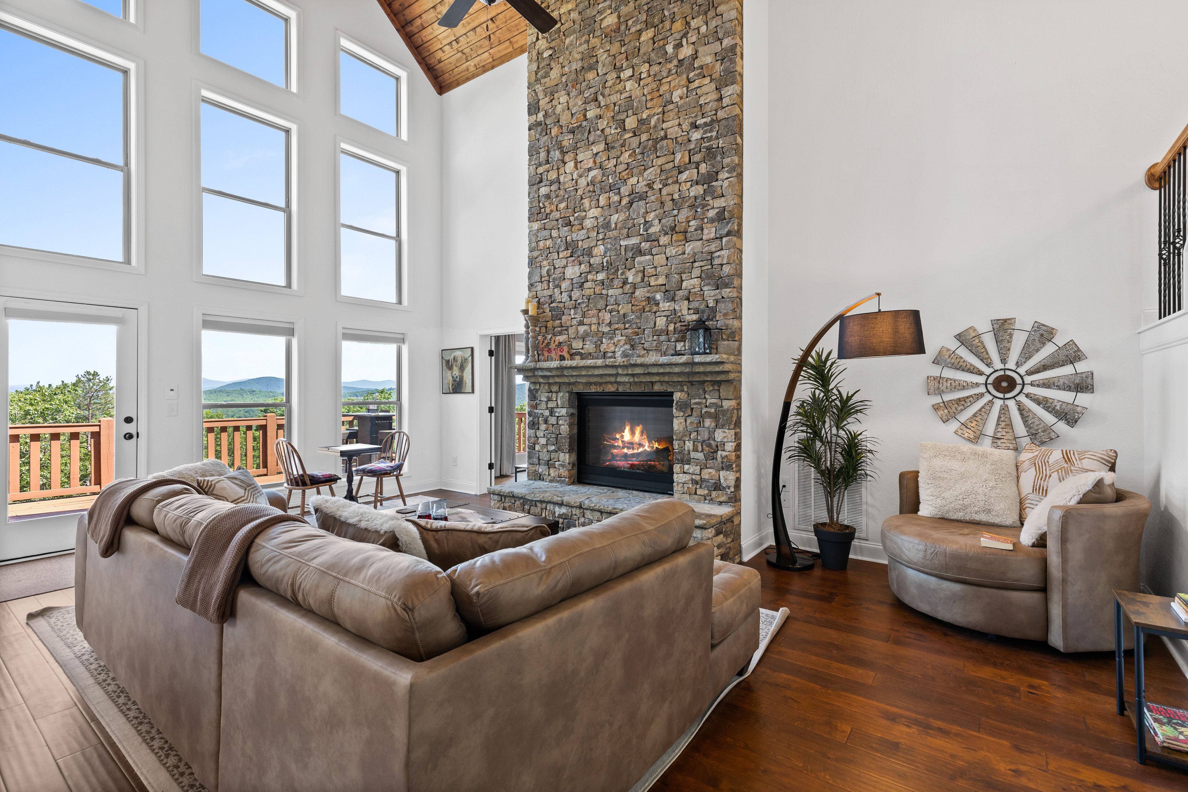 Living Room | Fireplace | 2nd Floor | Festive Décor