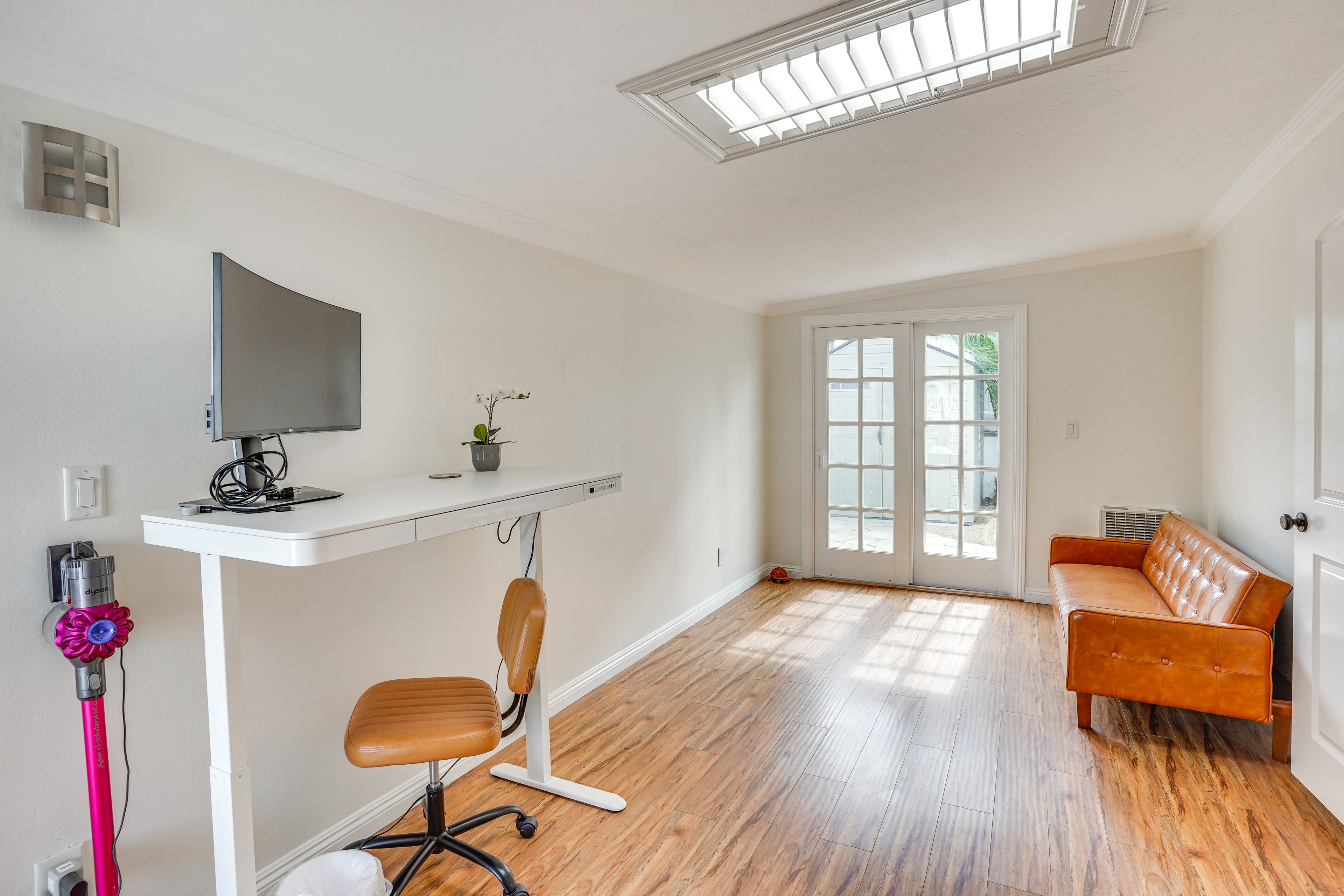 Bedroom 3 | Futon | Workspace