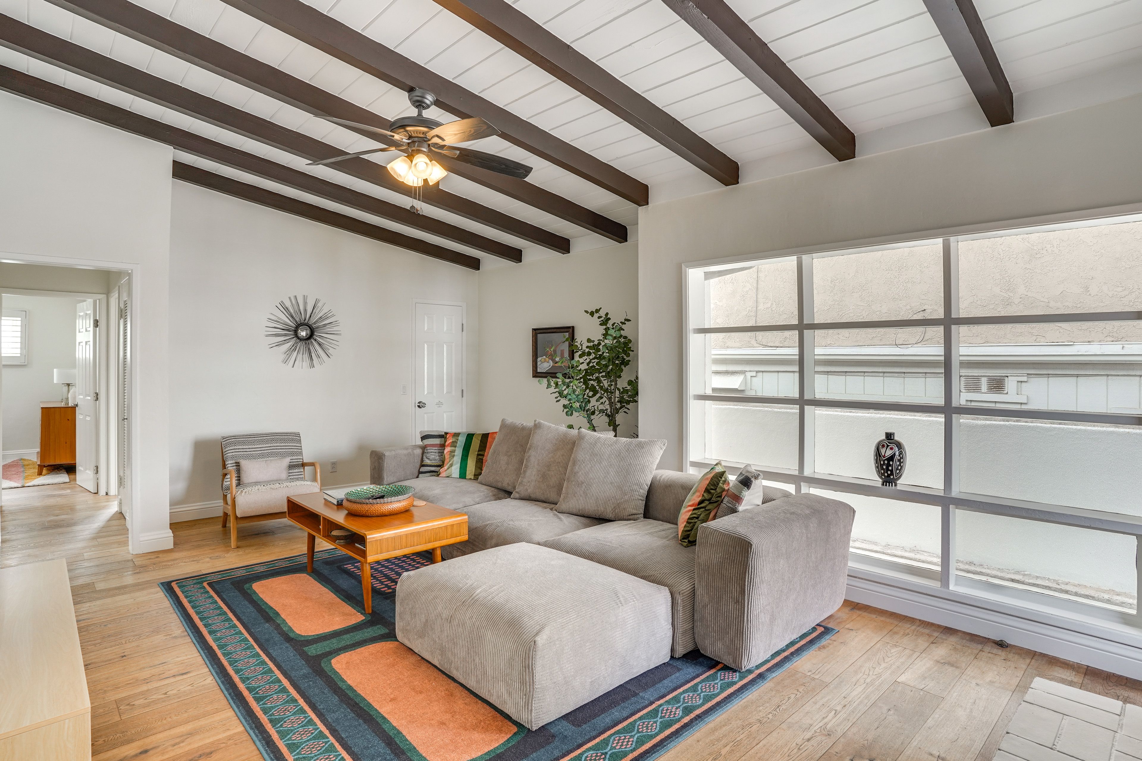Living Room | Gas Fireplace | Free WiFi | Smart TV | Central A/C & Heat