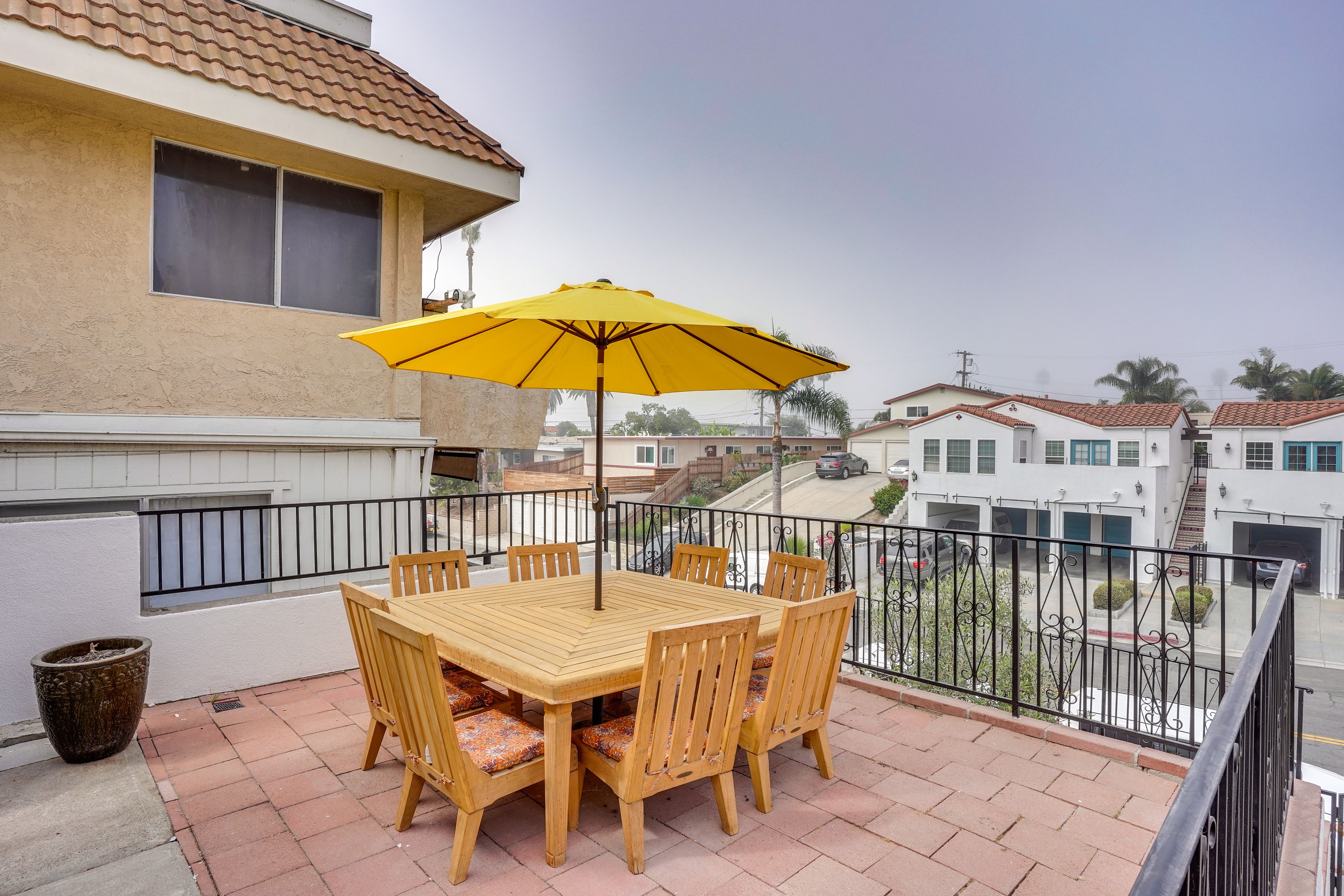 Furnished Patio