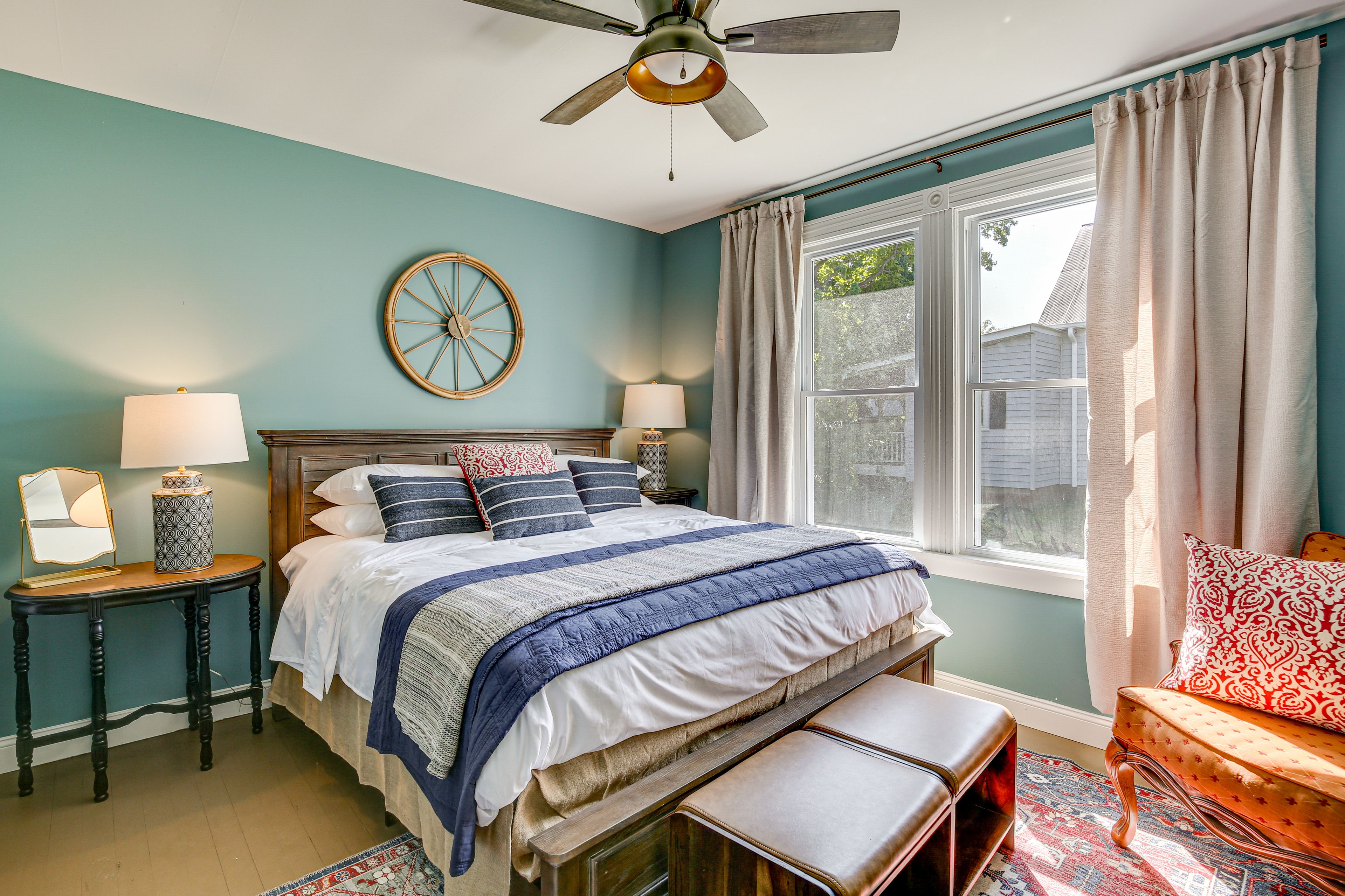 Bedroom 1 | King Bed | Linens Provided