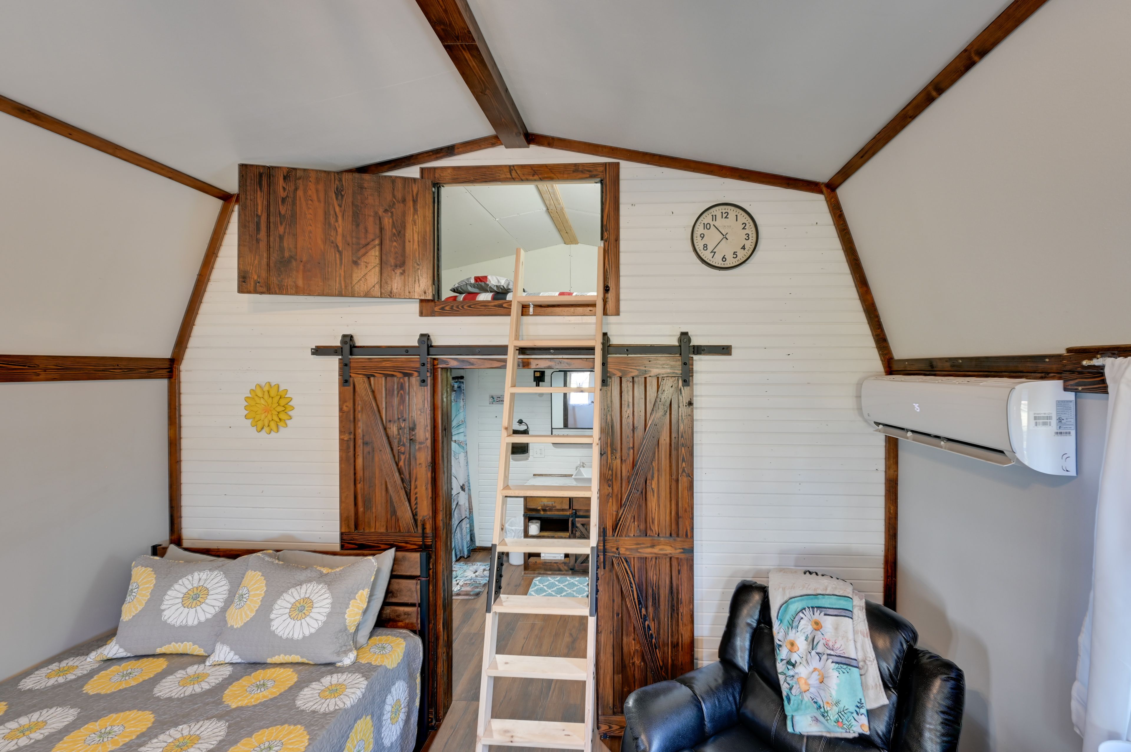 Ladder to Loft 2