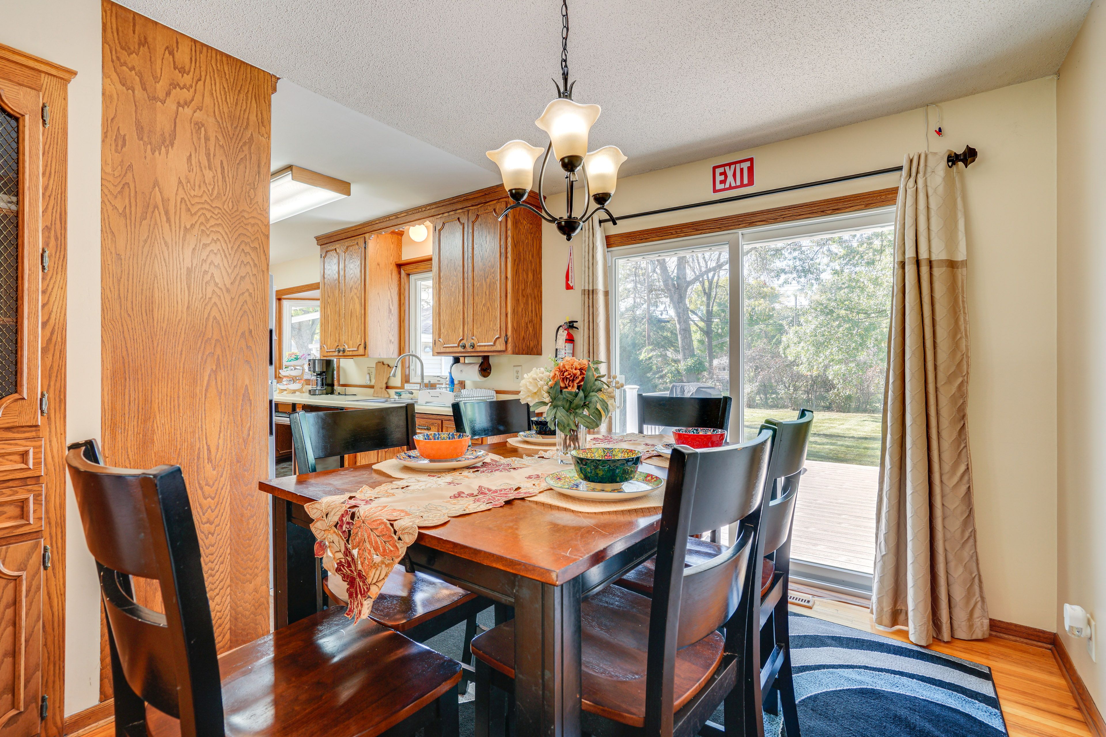 Dining Area | 1st Floor