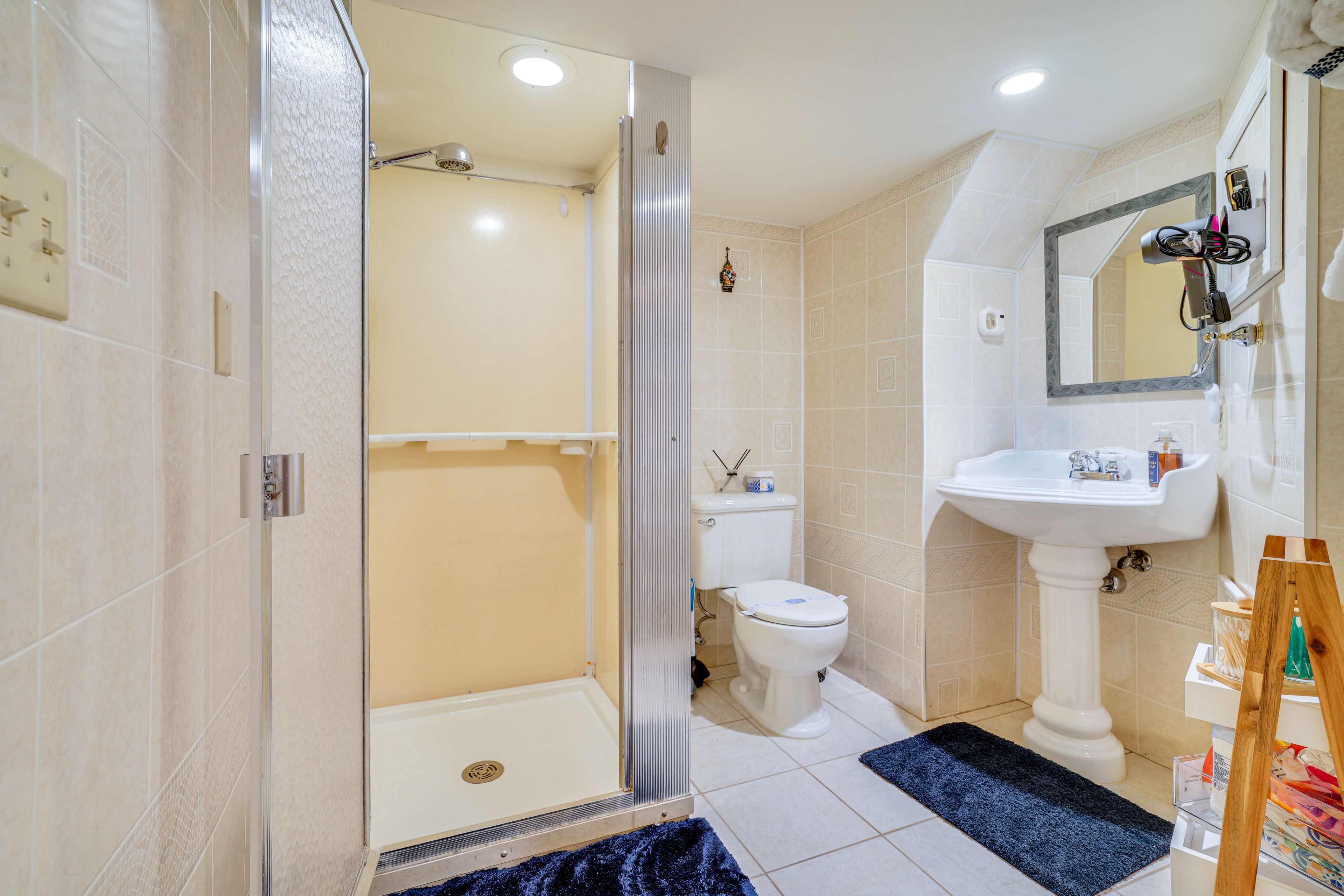Bathroom | Basement Level