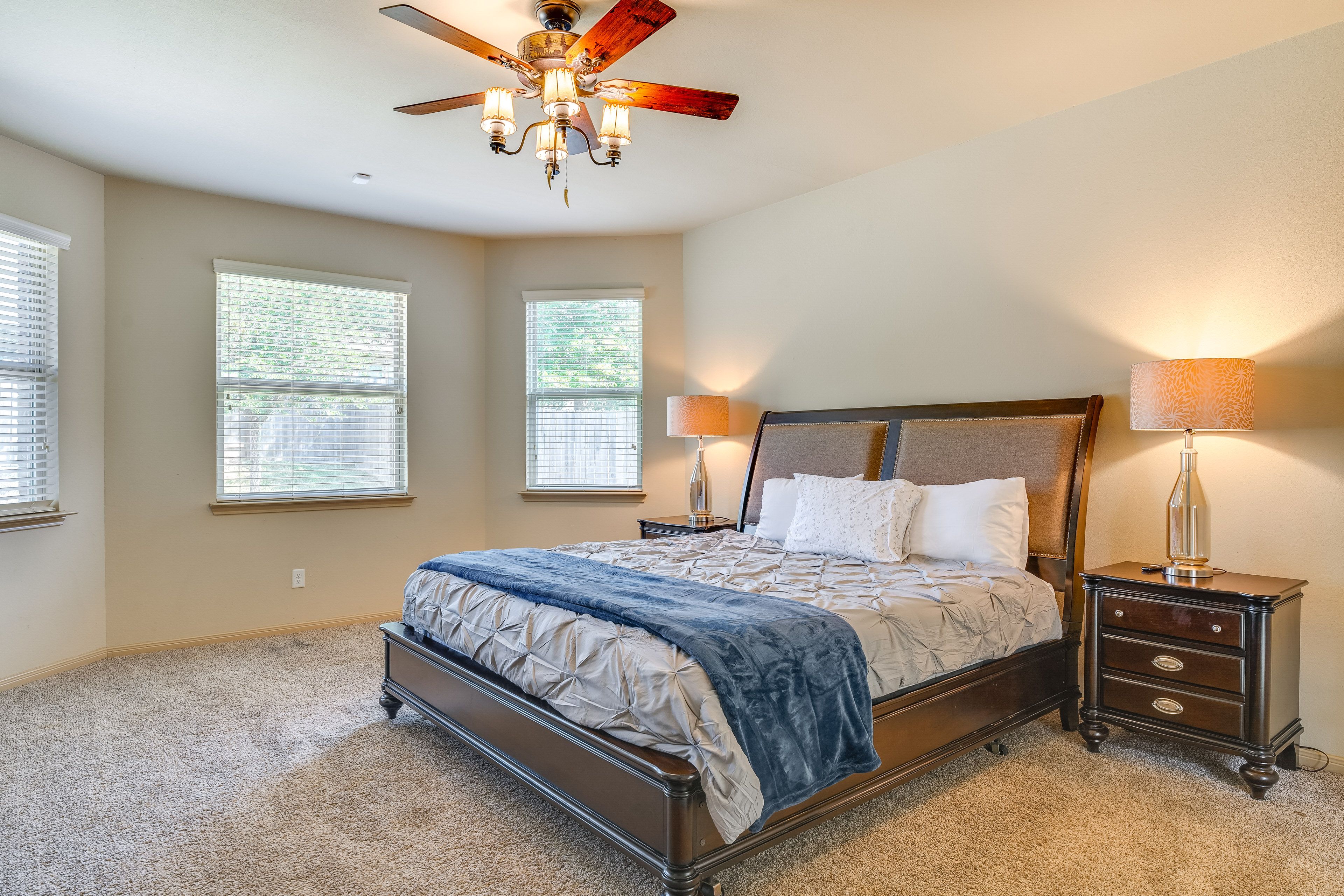 Bedroom 1 | King Bed | 1st Floor | En-Suite Bathroom