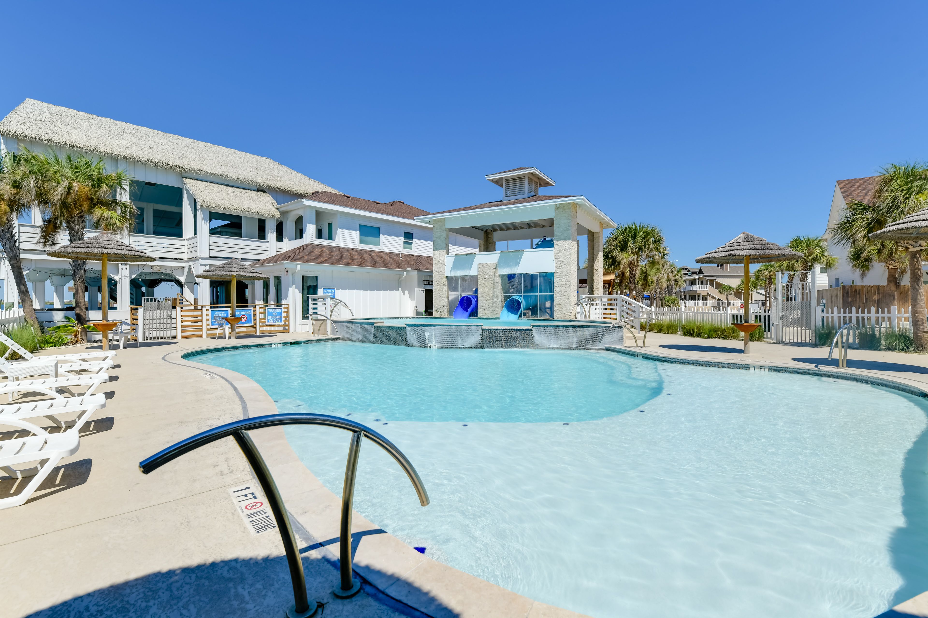 Corpus Christi Vacation Rental | 1BR | 1BA | 648 Sq Ft | 1 Step Required